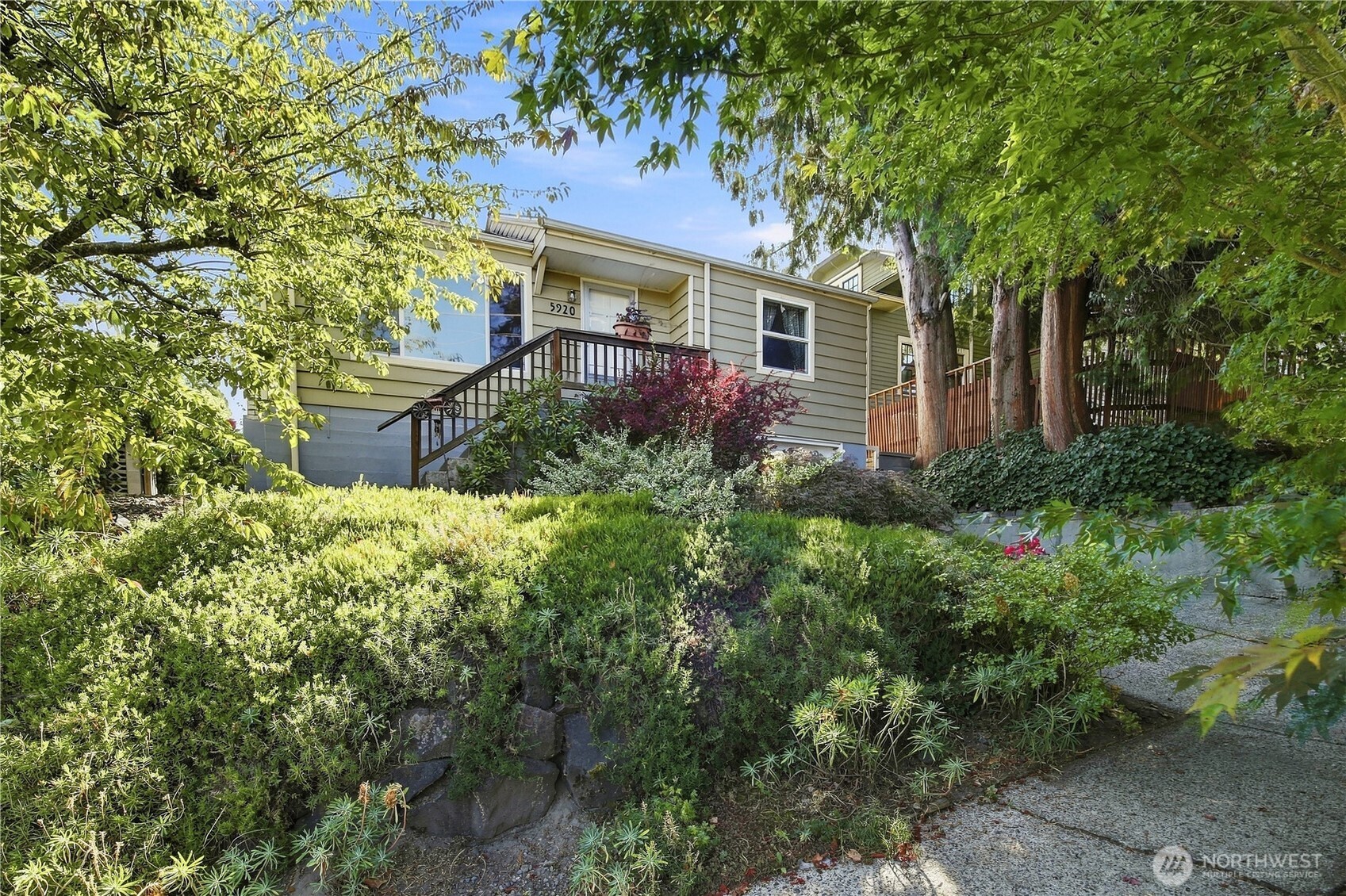 5920 39th Avenue Property Photo 1