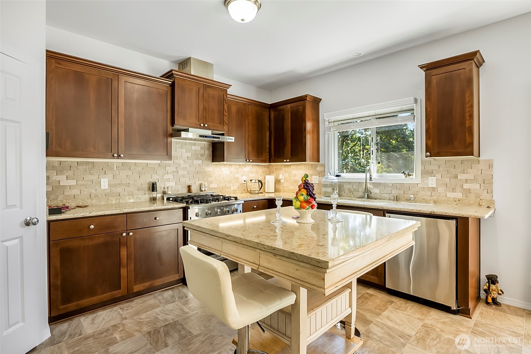 8479 E Caraway Road Property Photo 6