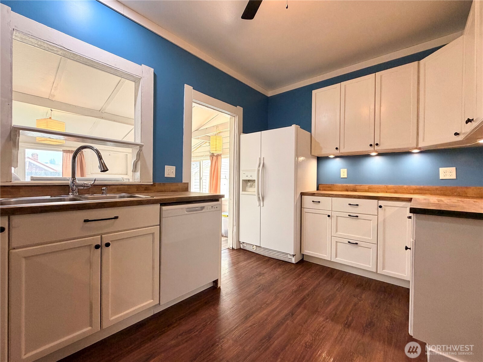678 4th Avenue Property Photo 12