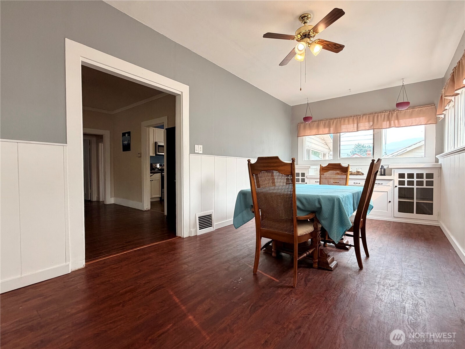 678 4th Avenue Property Photo 18
