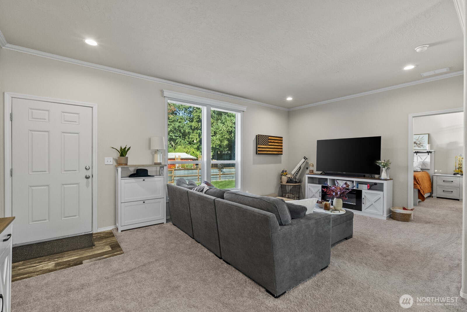 12813 Ridge Cir E Property Photo 5