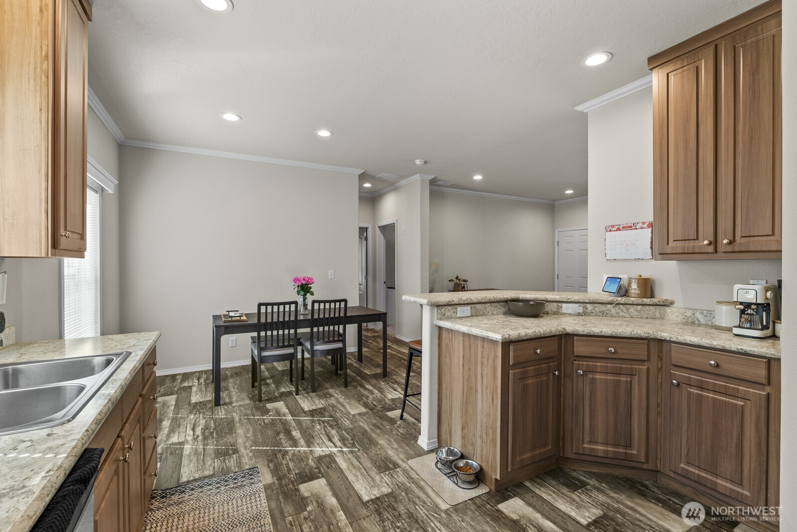 12813 Ridge Cir E Property Photo 15