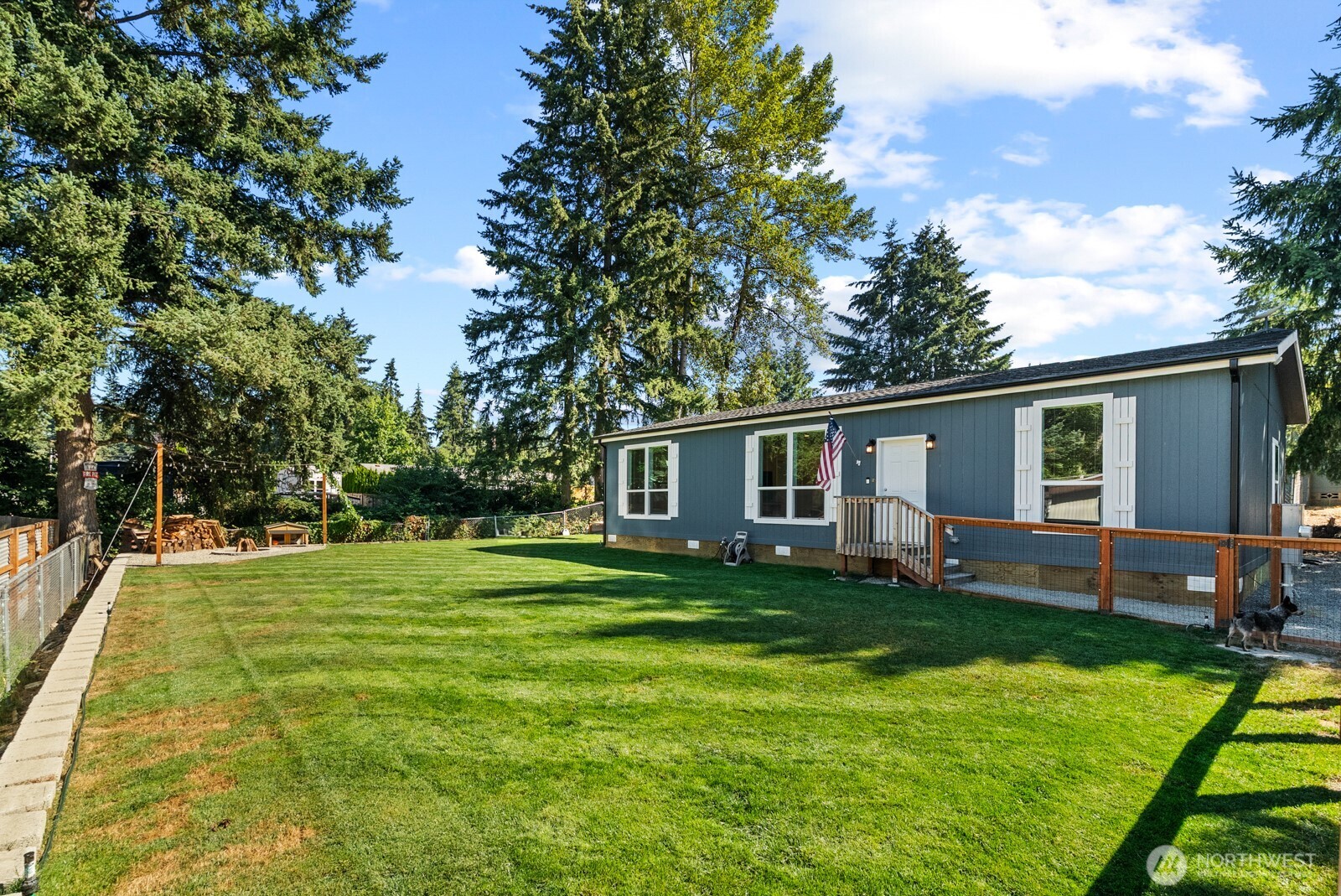 12813 Ridge Cir E Property Photo 32