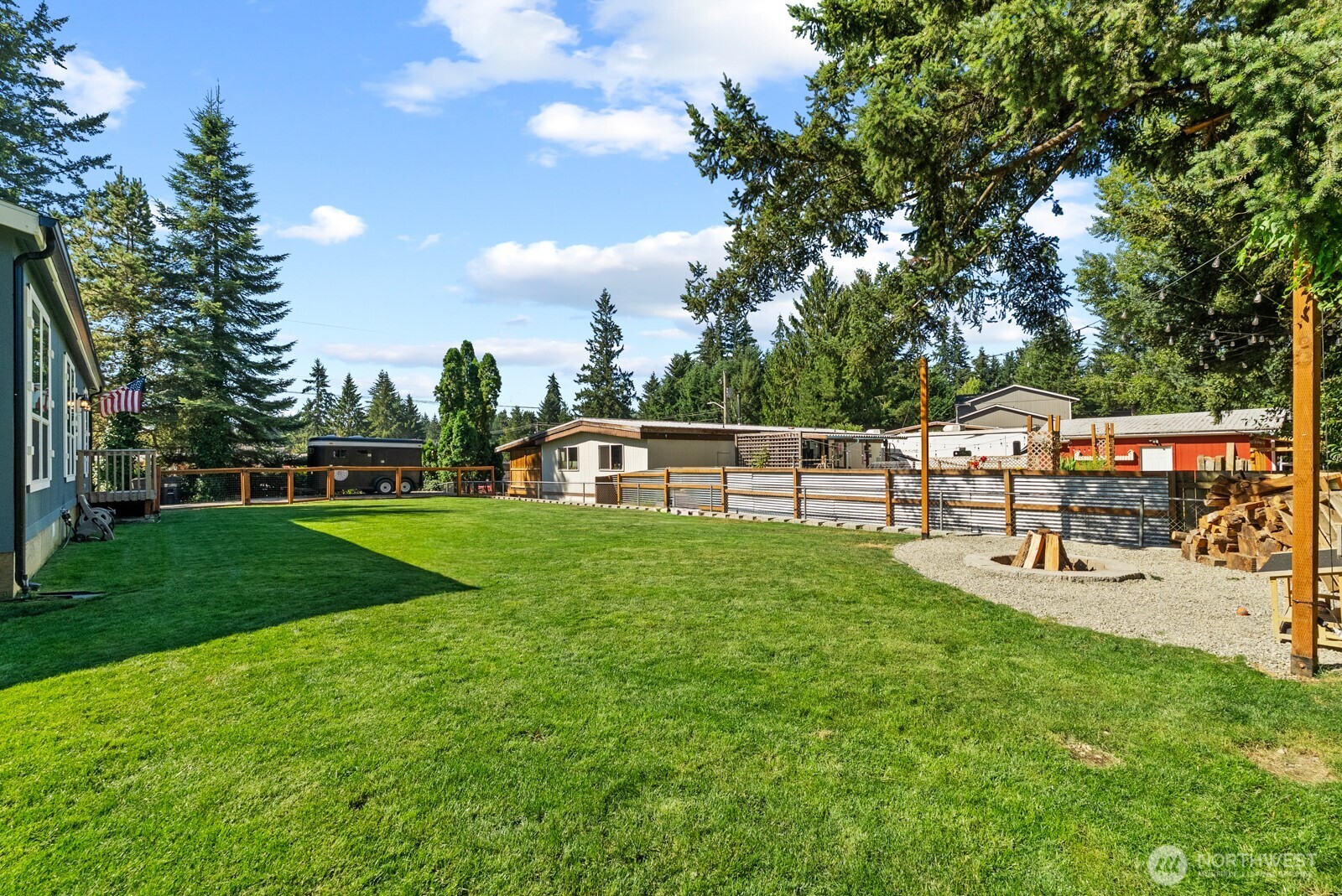 12813 Ridge Cir E Property Photo 35