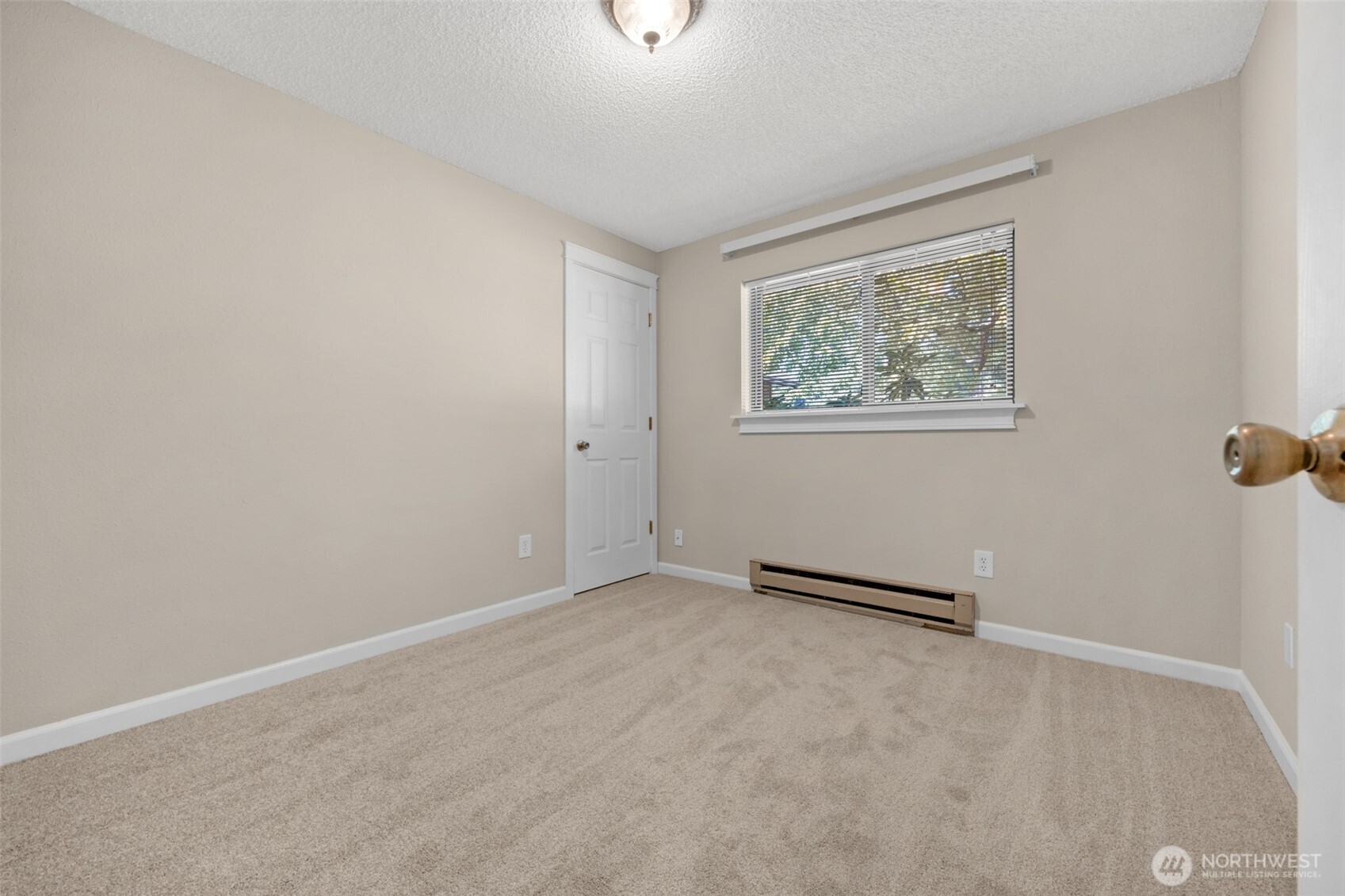 5628 95th Street Property Photo 14