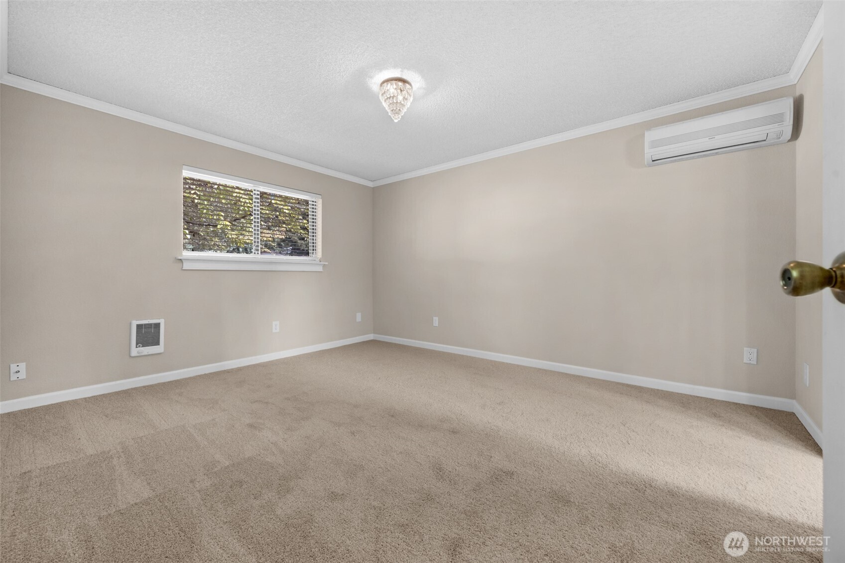 5628 95th Street Property Photo 15