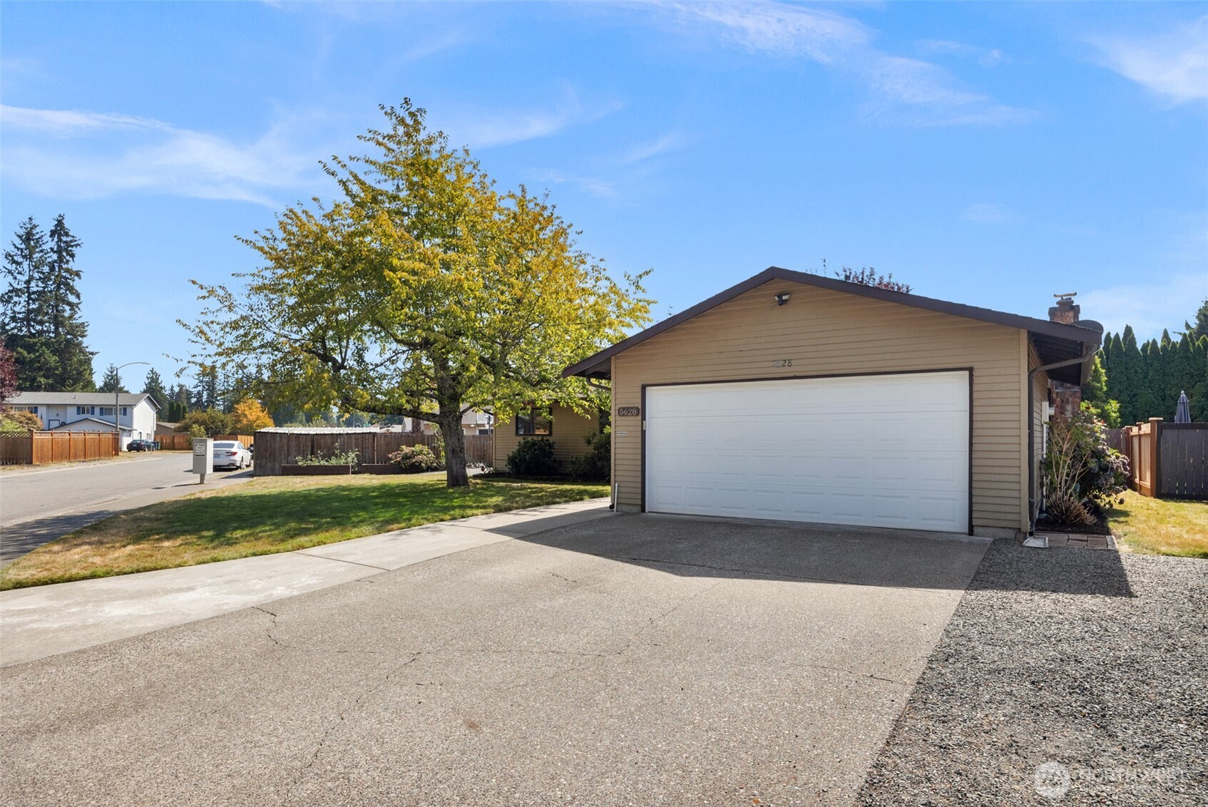 5628 95th Street Property Photo 22