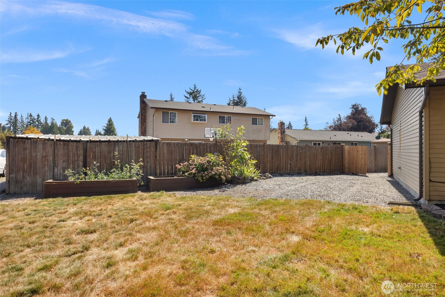 5628 95th Street Property Photo 24