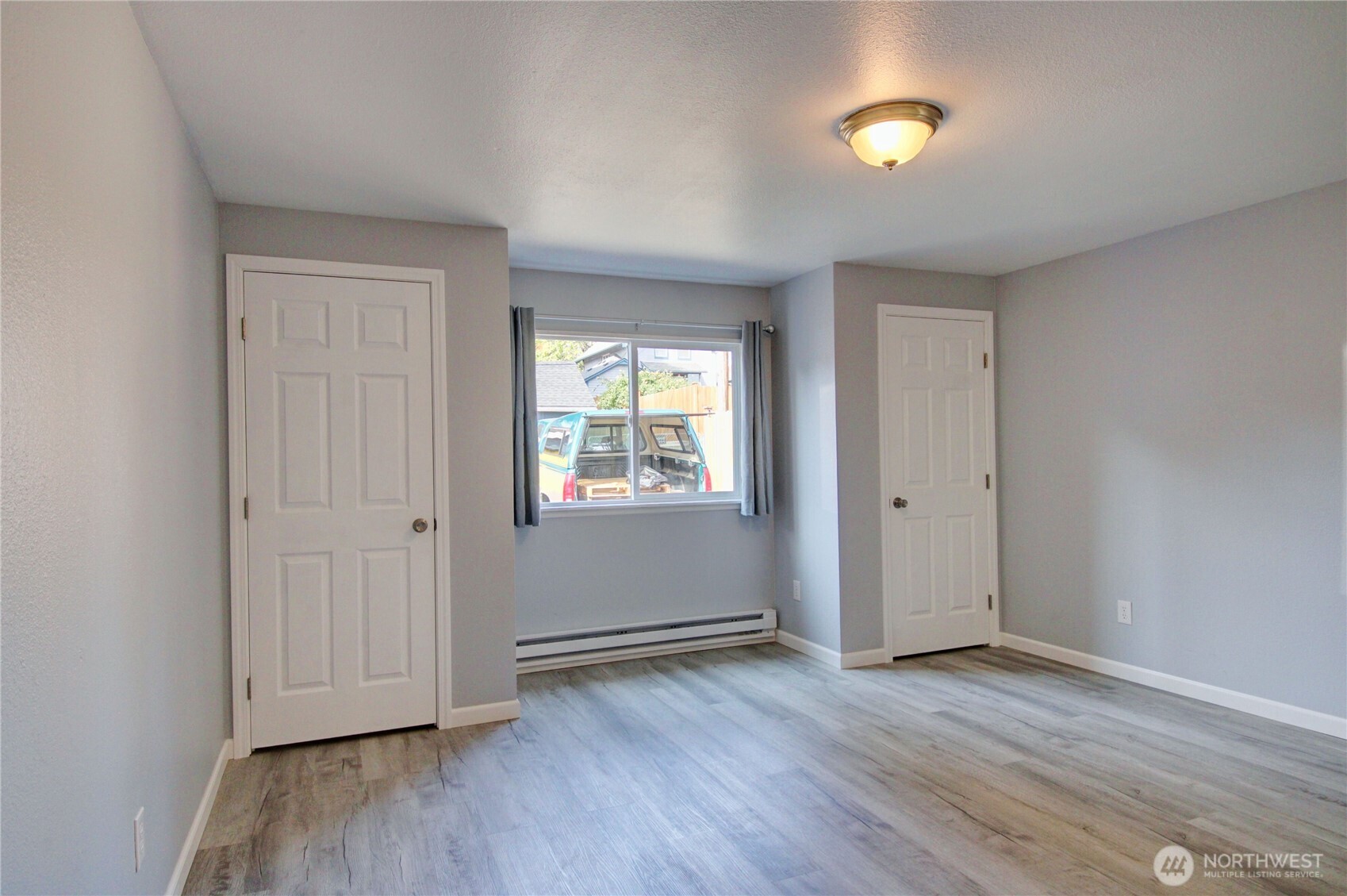 2524 Walnut Street Property Photo 24