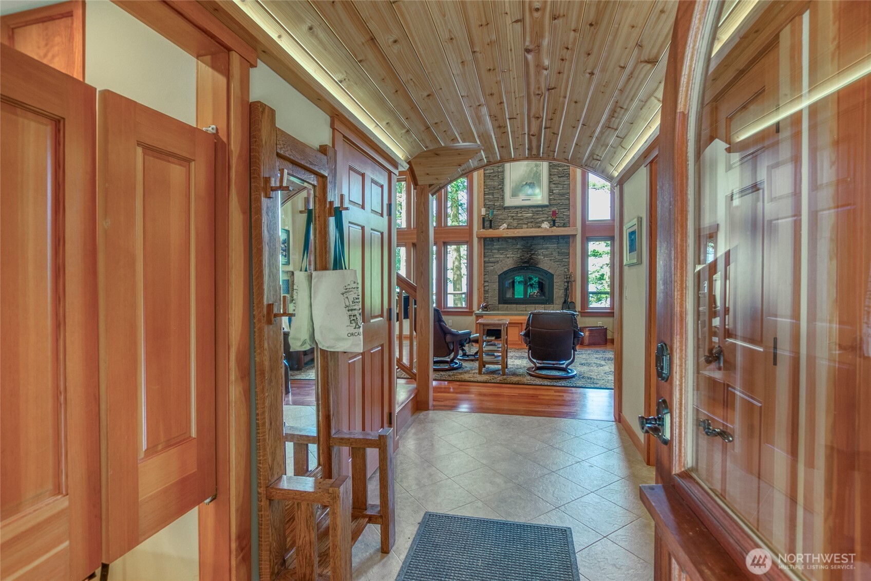 2101 Dolphin Bay Road Property Photo 6