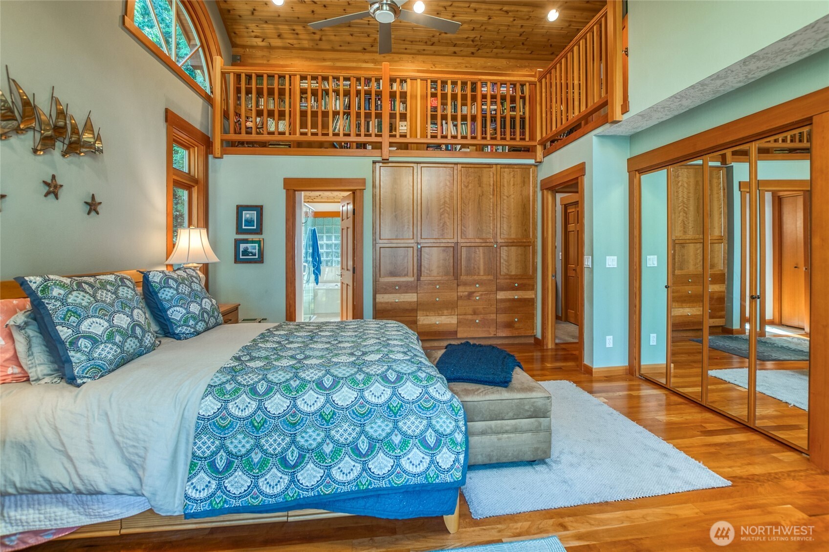 2101 Dolphin Bay Road Property Photo 8