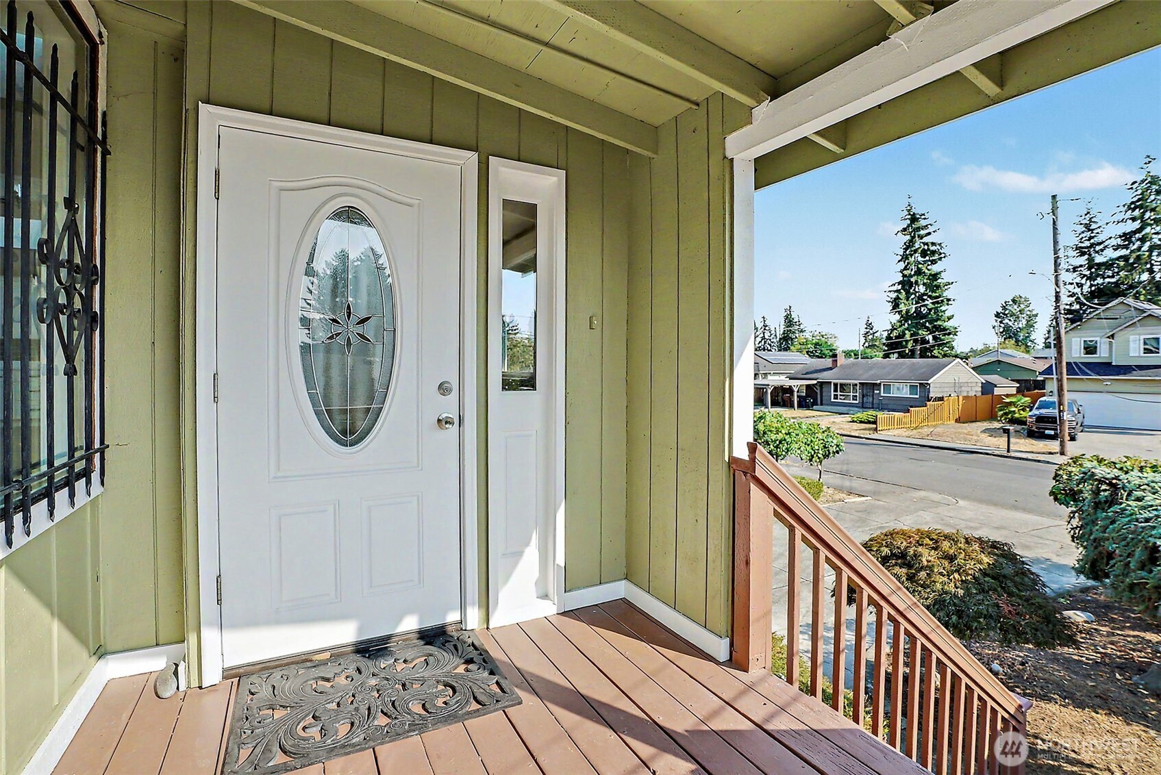 517 E 68th Street Property Photo 4