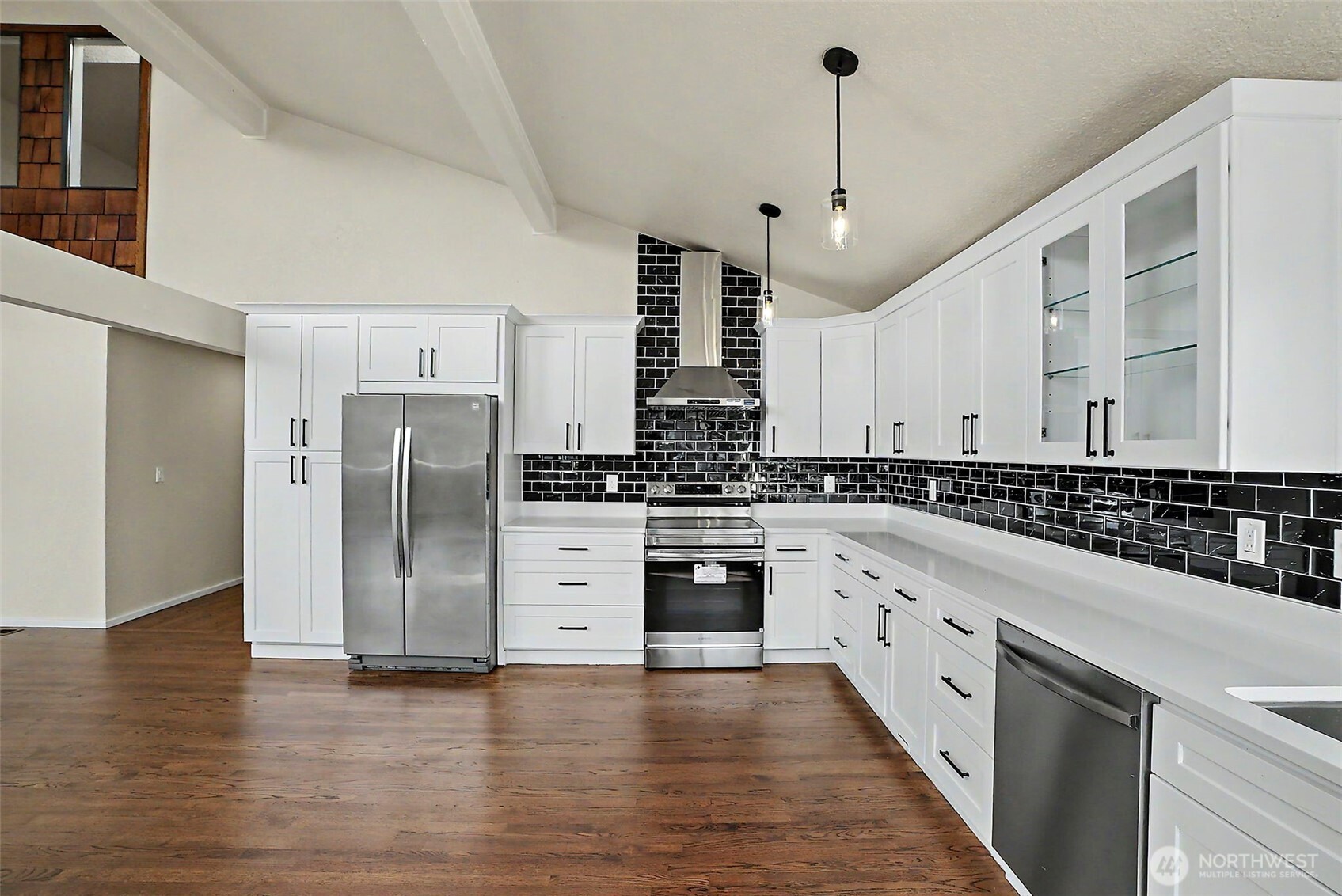 517 E 68th Street Property Photo 9