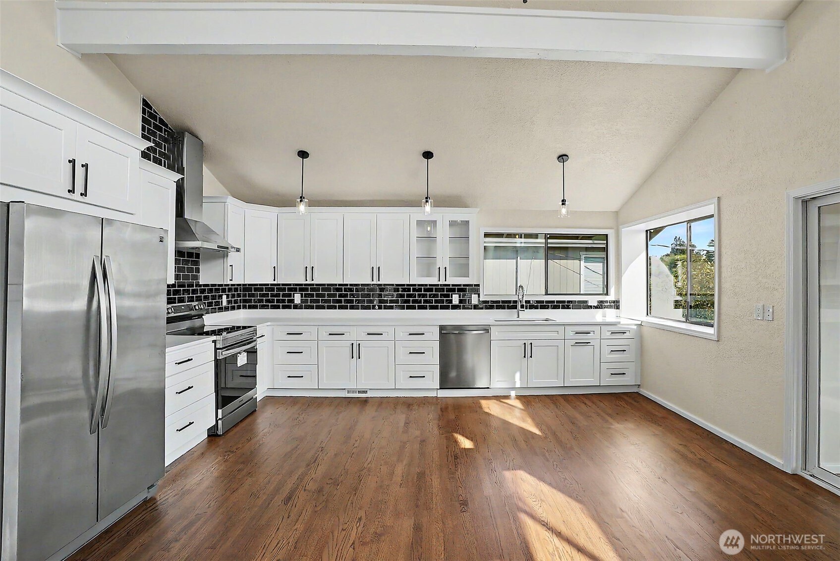 517 E 68th Street Property Photo 10