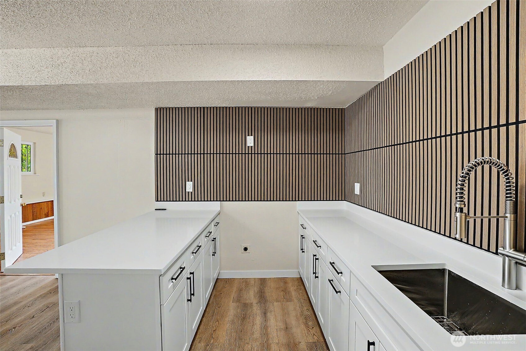 517 E 68th Street Property Photo 24
