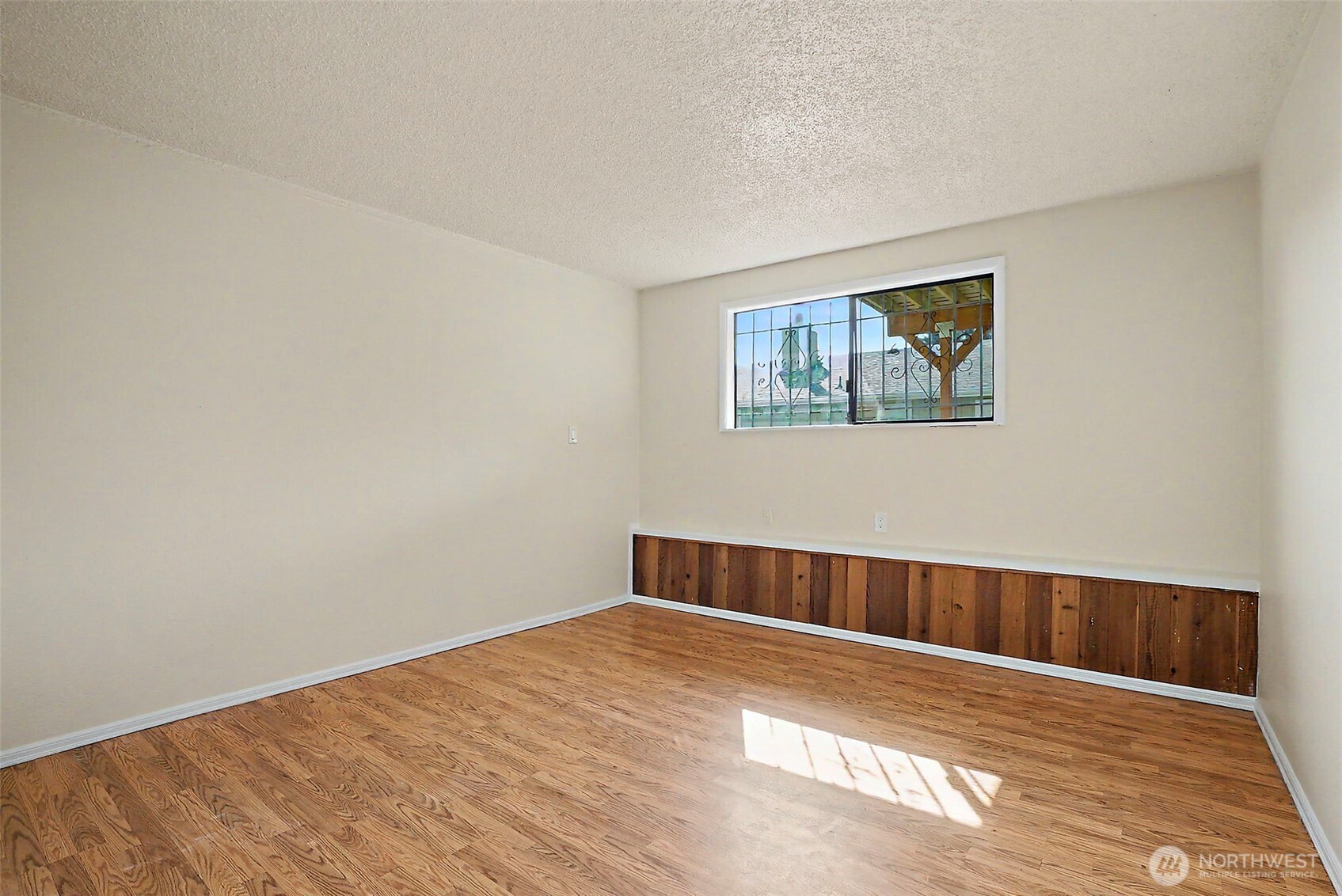 517 E 68th Street Property Photo 29
