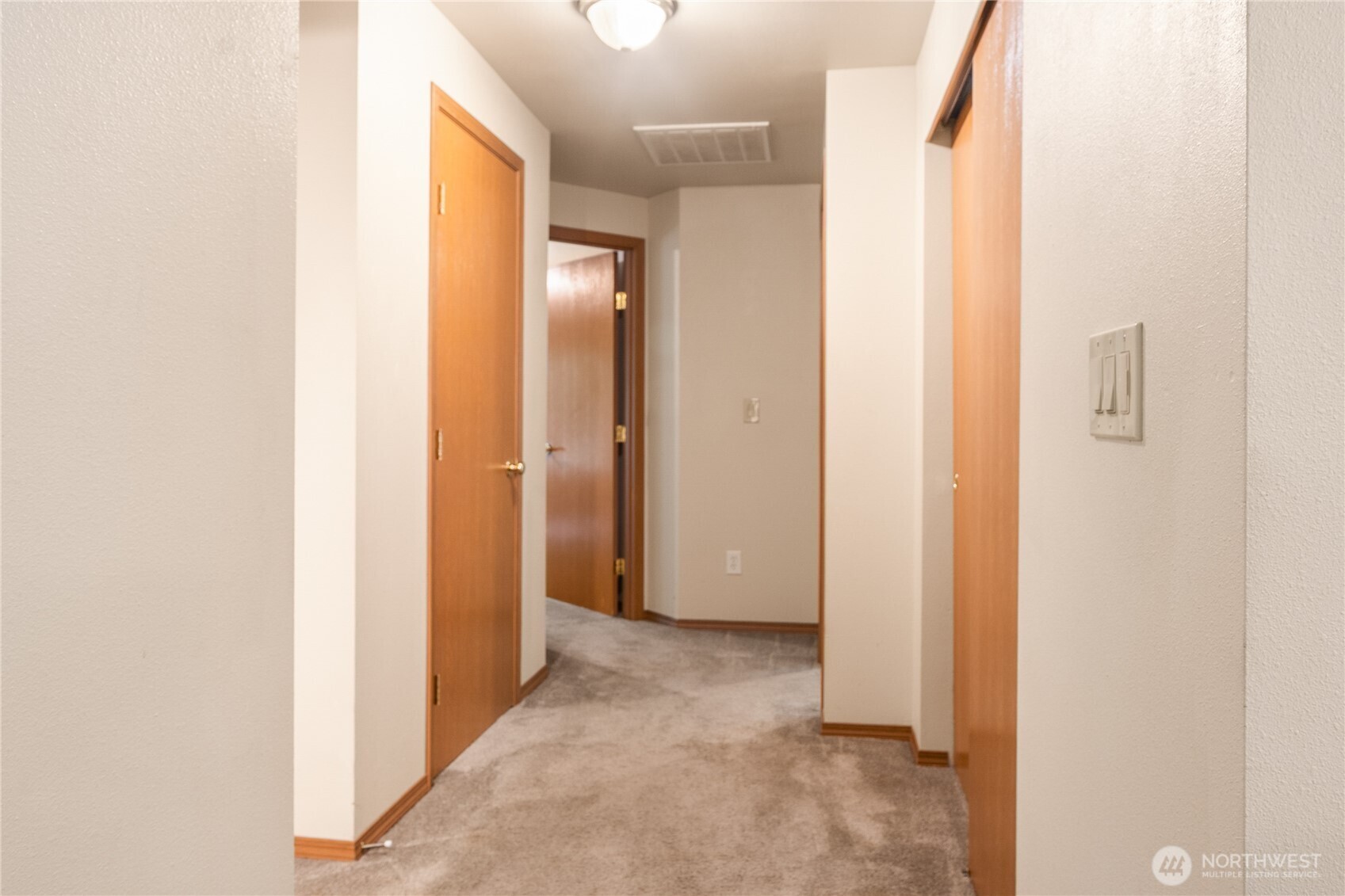 1011 E Sunset Hill Road Property Photo 20
