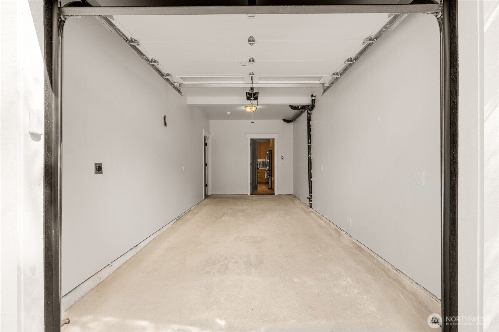 10530 Ashworth Avenue B Property Photo 22