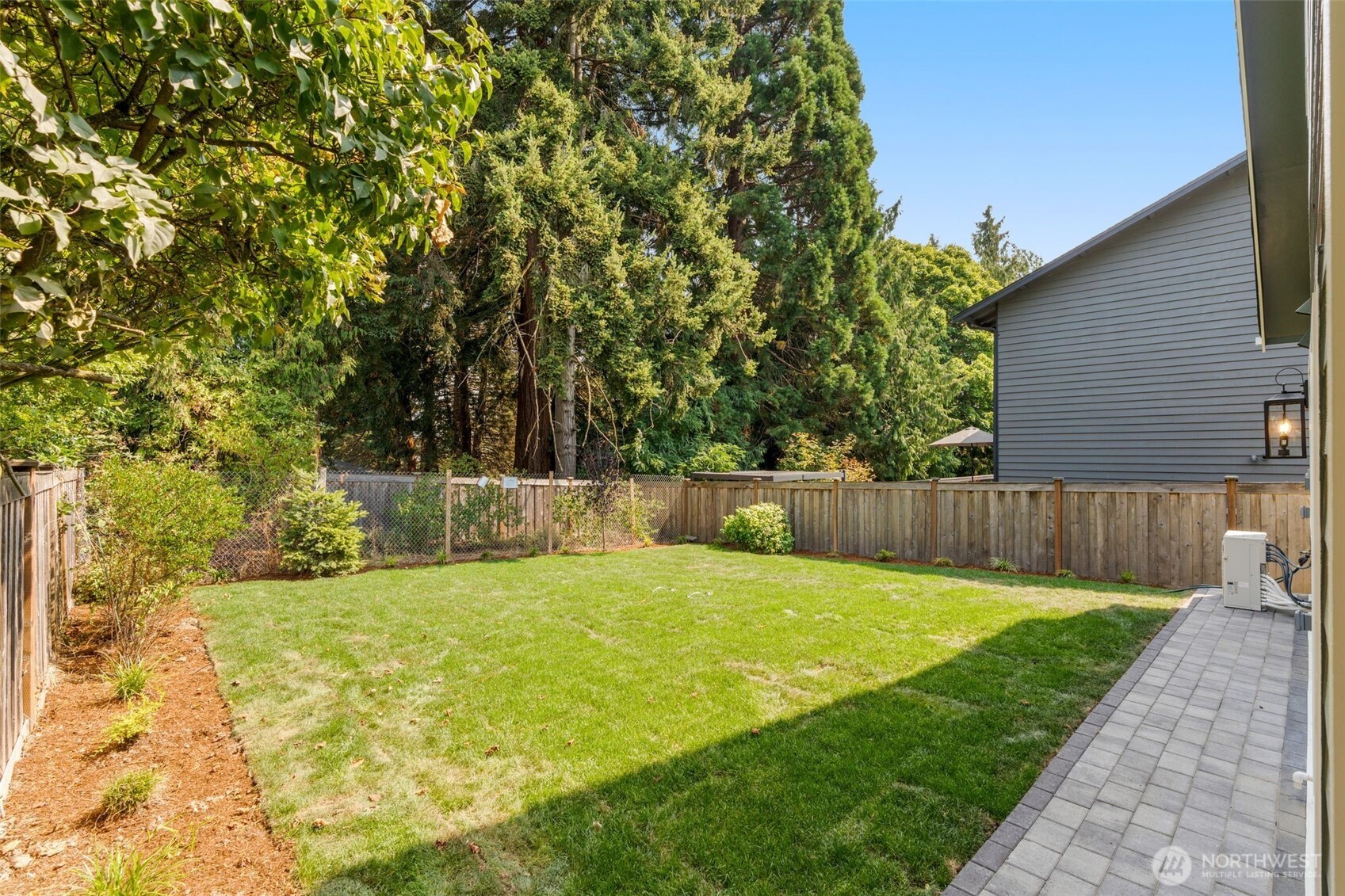 10530 Ashworth Avenue B Property Photo 27