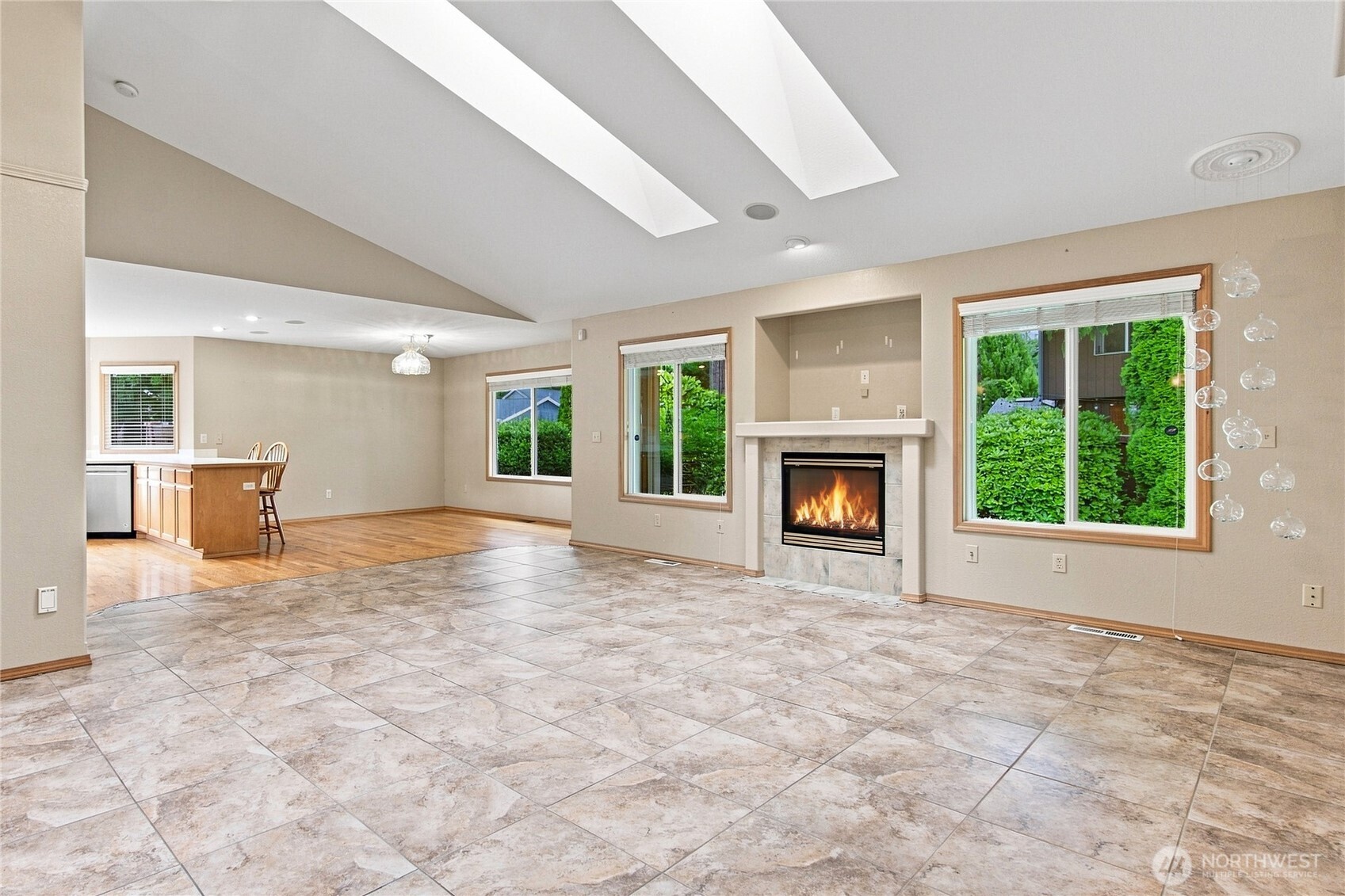 1846 53rd Loop Property Photo 4