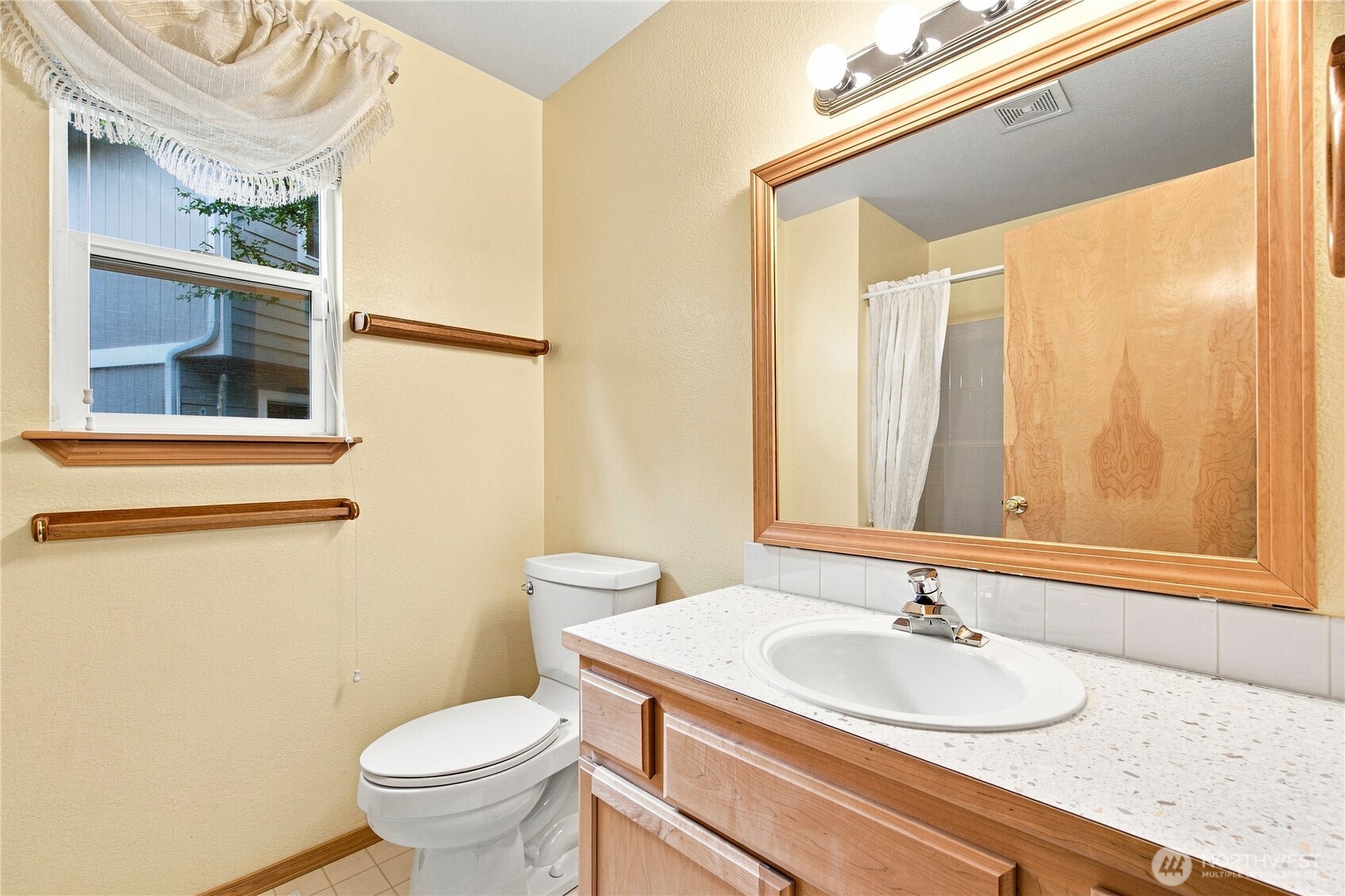 1846 53rd Loop Property Photo 20