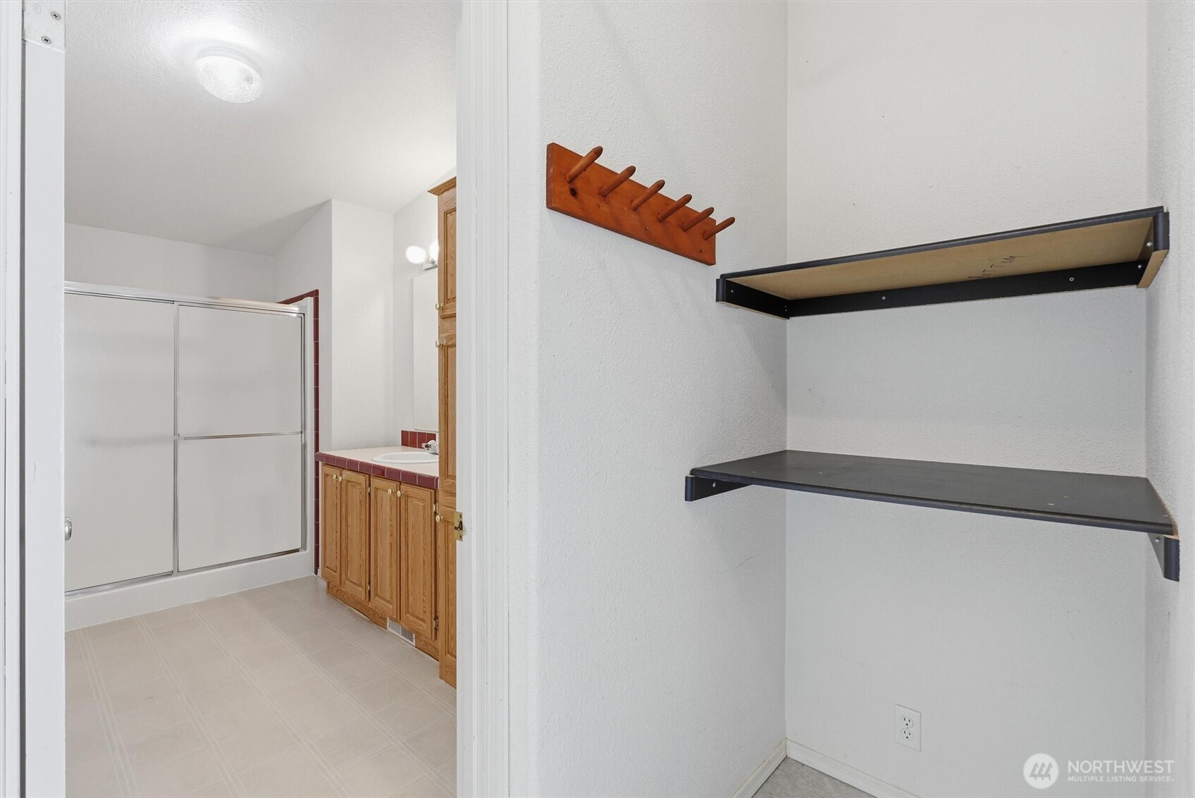 627 Andrew Drive Property Photo 24