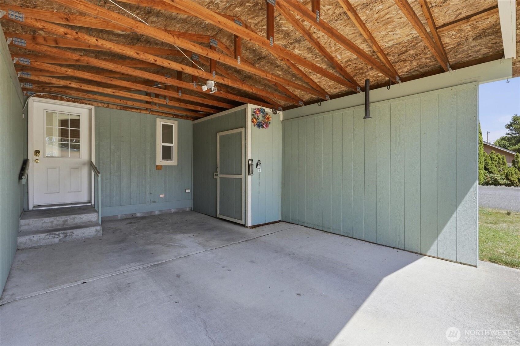 627 Andrew Drive Property Photo 38