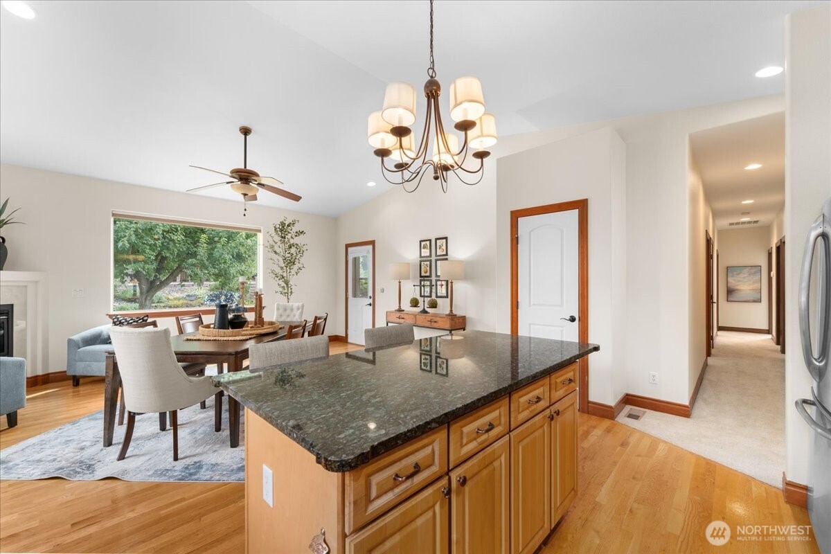 29 S Meadowbrook Lane Property Photo 14