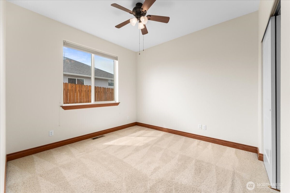 29 S Meadowbrook Lane Property Photo 26