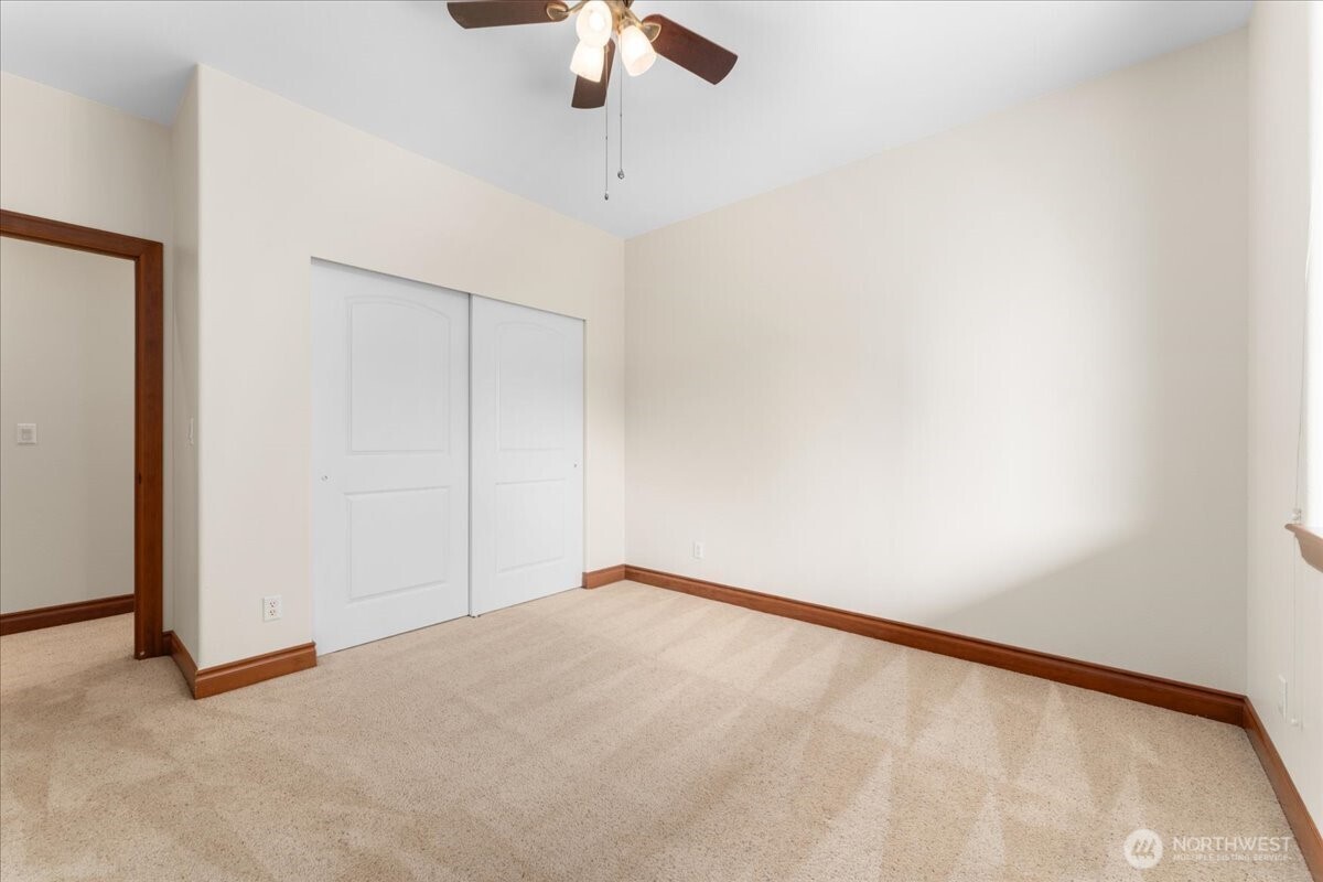 29 S Meadowbrook Lane Property Photo 30