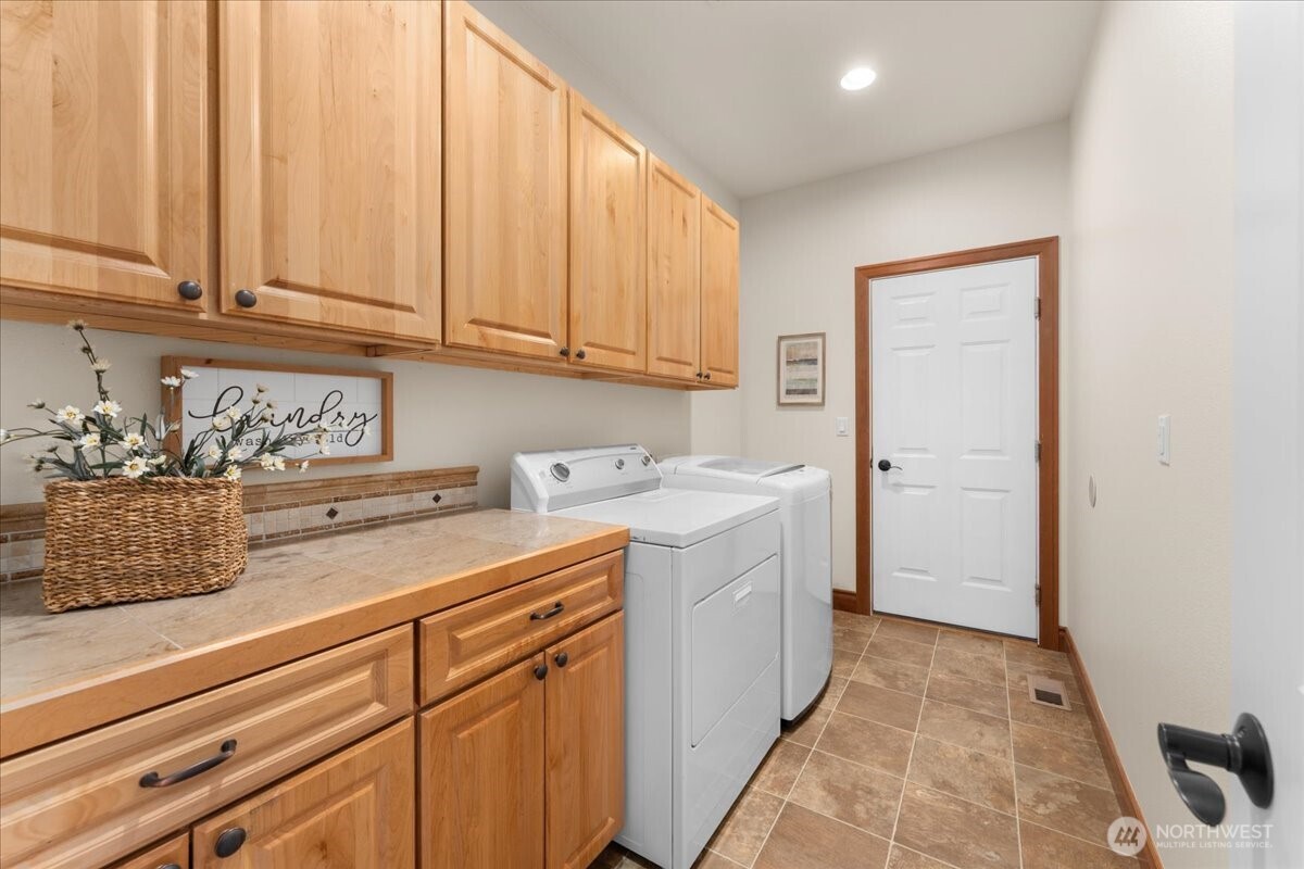 29 S Meadowbrook Lane Property Photo 31