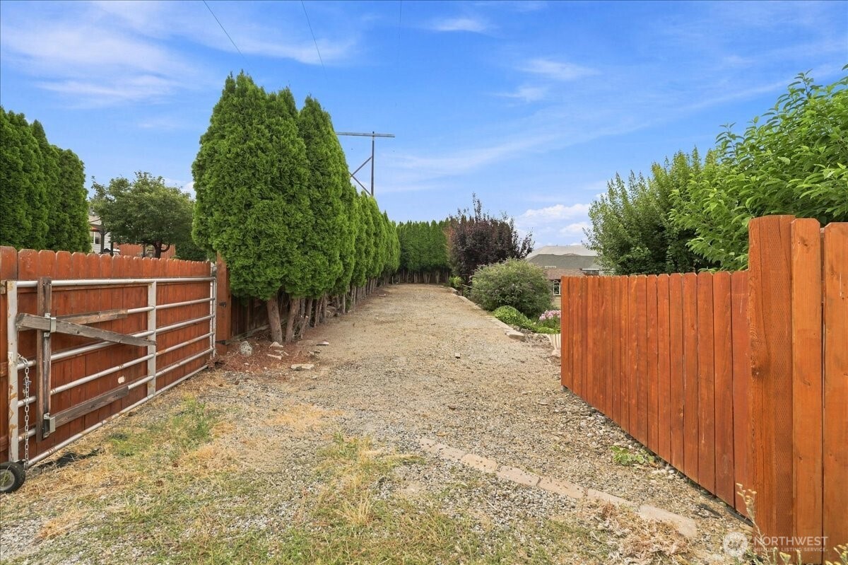 29 S Meadowbrook Lane Property Photo 38