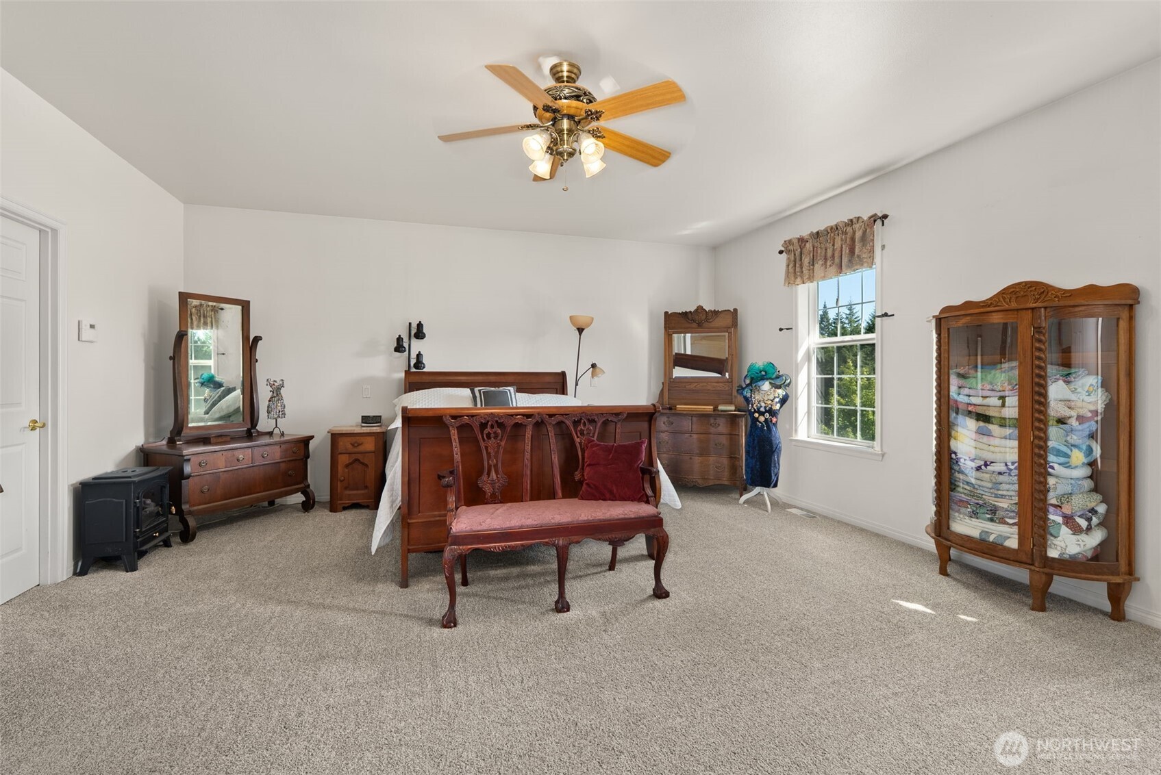 12832 Hunter Road Property Photo 15