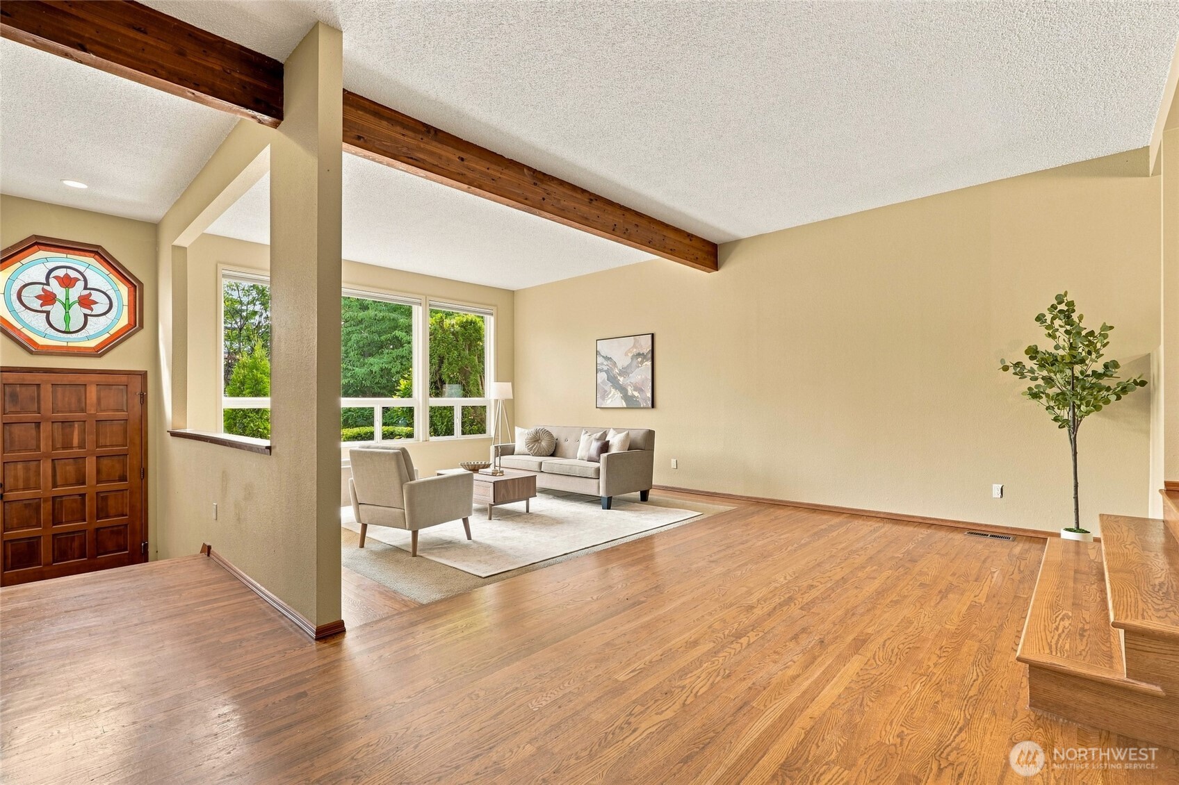 2315 140th Place Property Photo 5