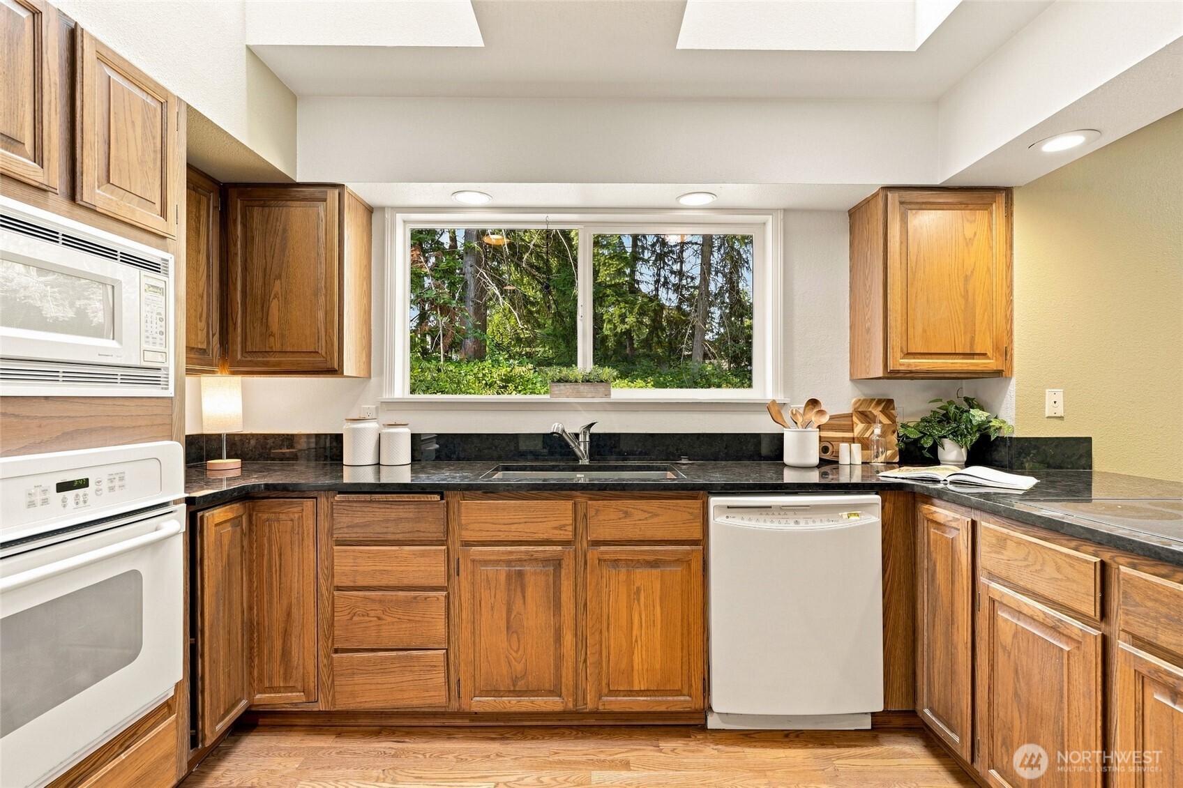 2315 140th Place Property Photo 12