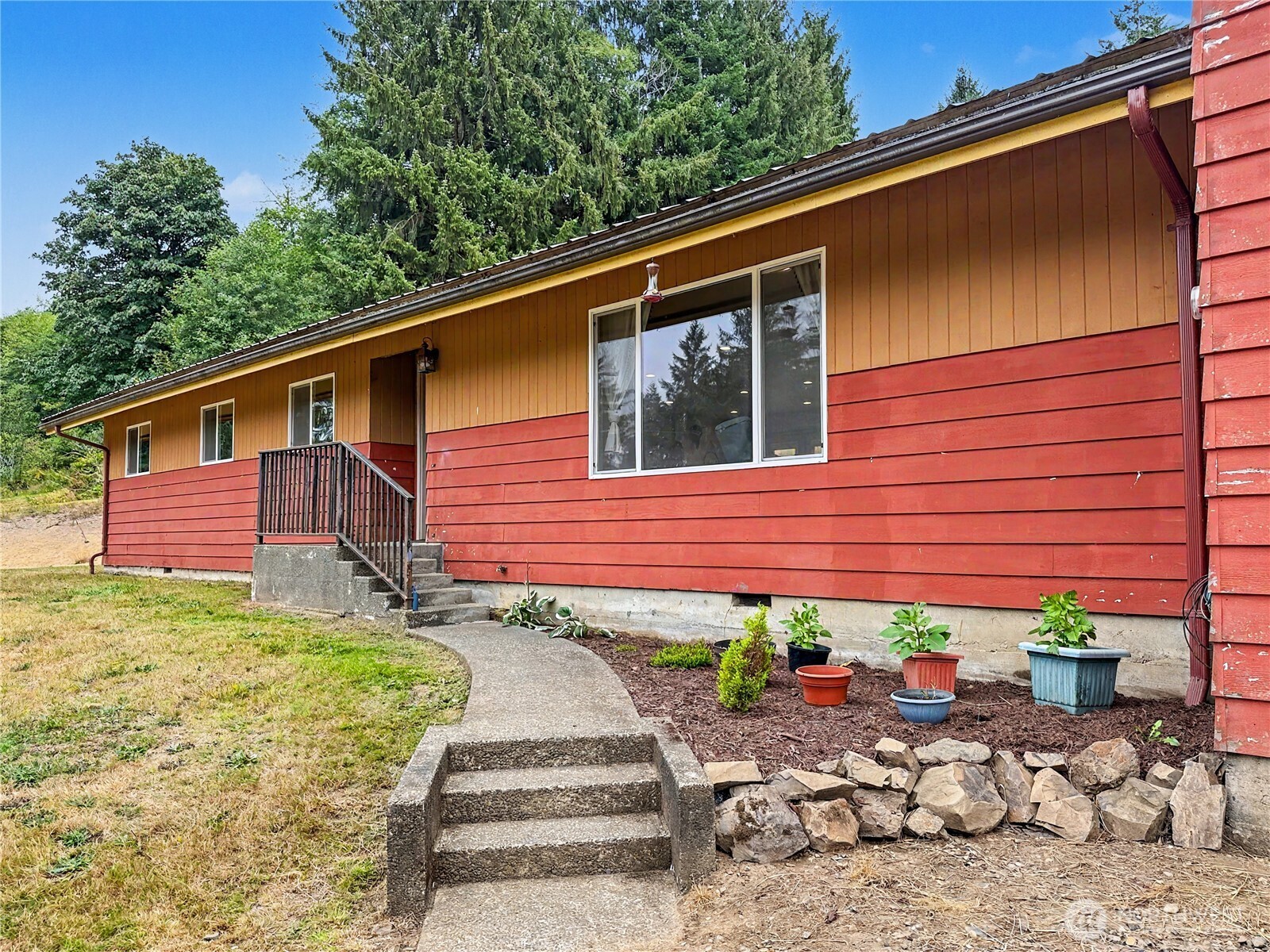 161 Lund Road Property Photo 2