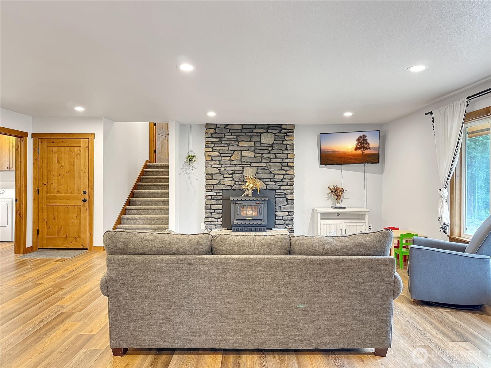 161 Lund Road Property Photo 12
