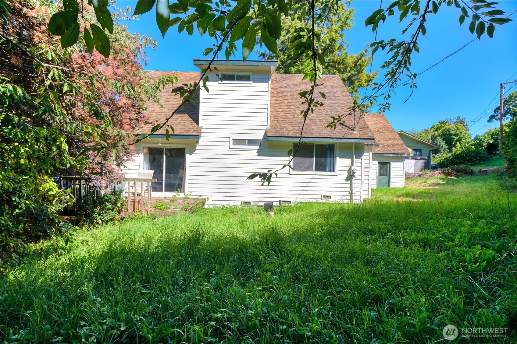 2145 Fir Street Property Photo 4