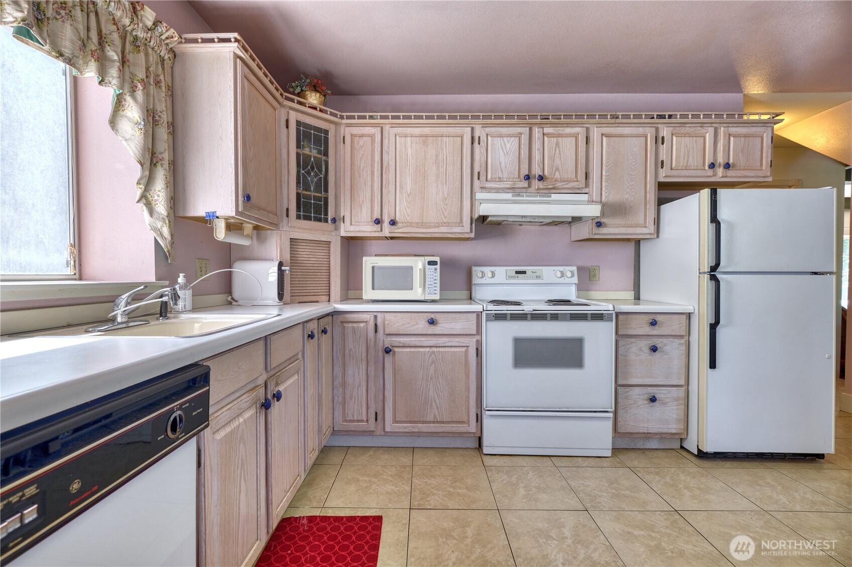 2145 Fir Street Property Photo 7