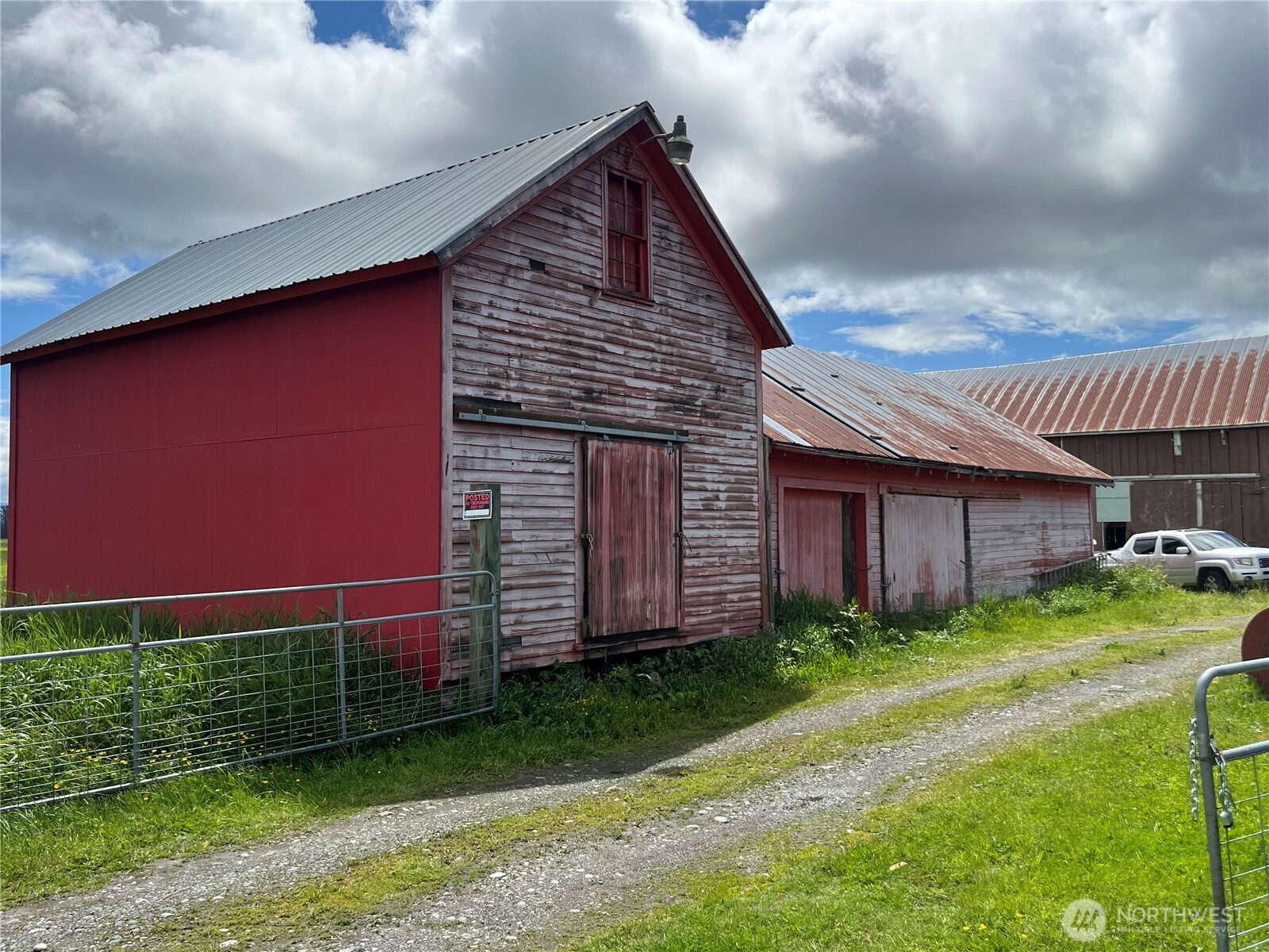 2573180 Property Photo 4