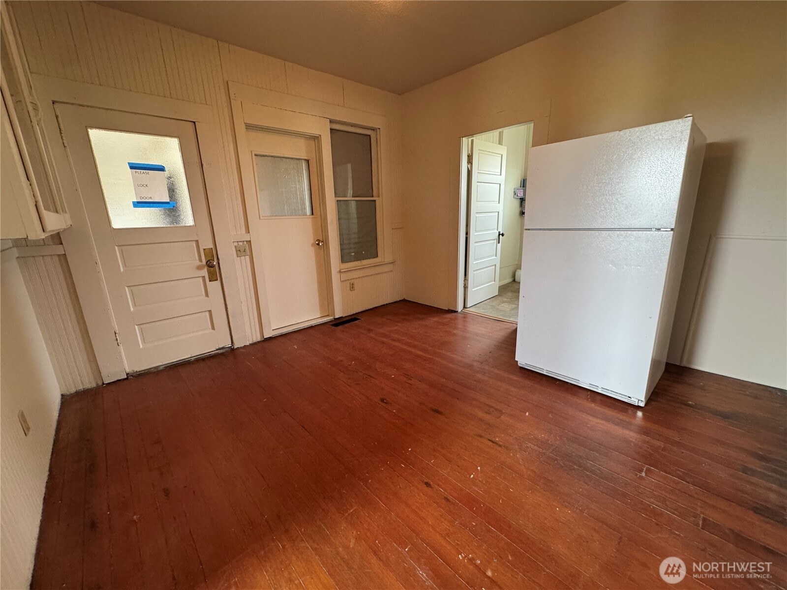 2573180 Property Photo 17