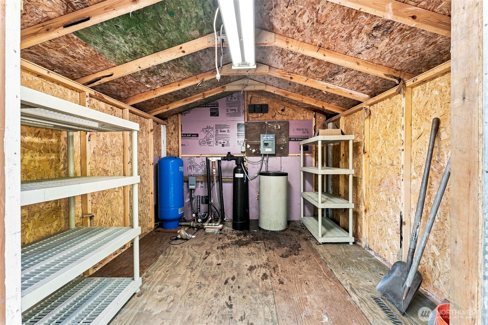 2011 35th Lane Property Photo 7