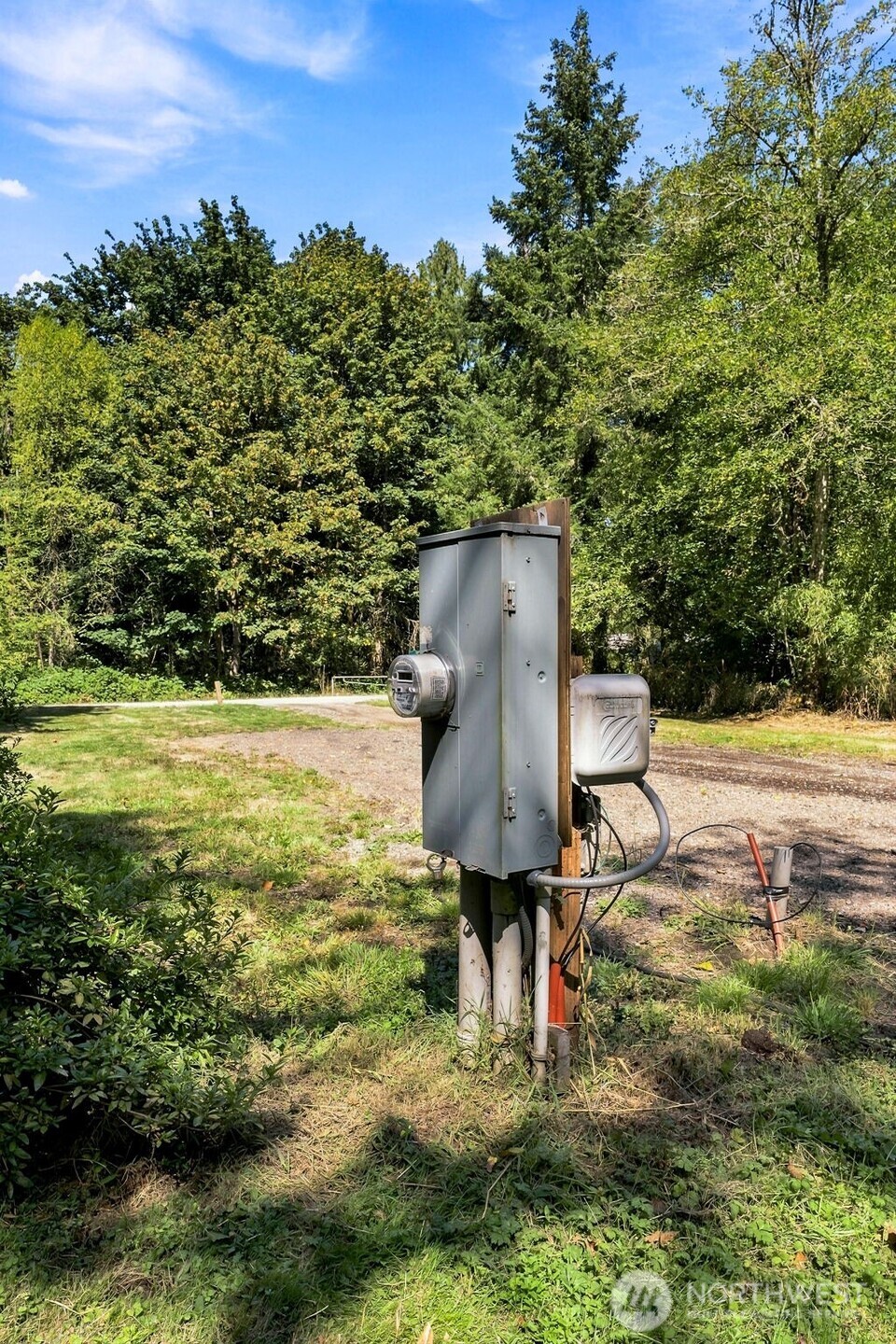 2011 35th Lane Property Photo 10