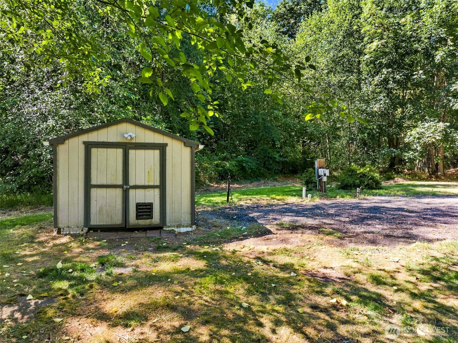 2011 35th Lane Property Photo 17