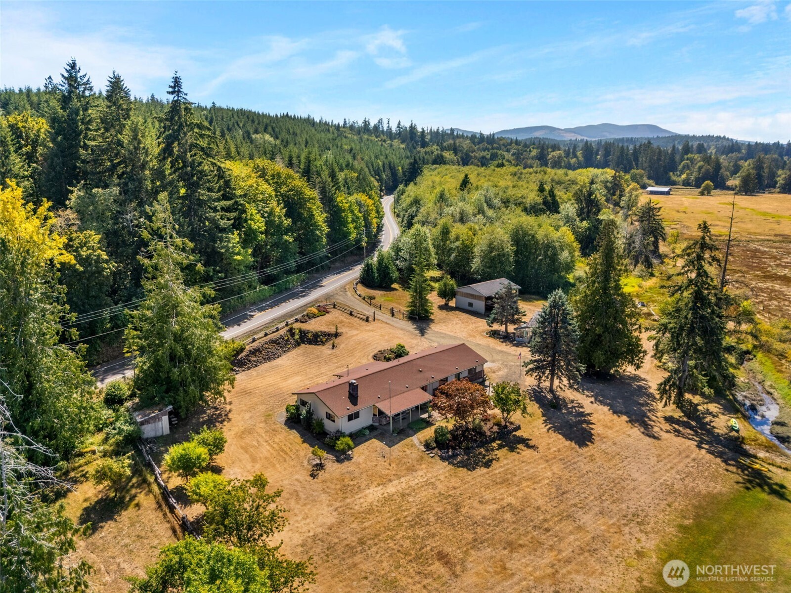 611 Se Kamilche Point Road Property Photo 4