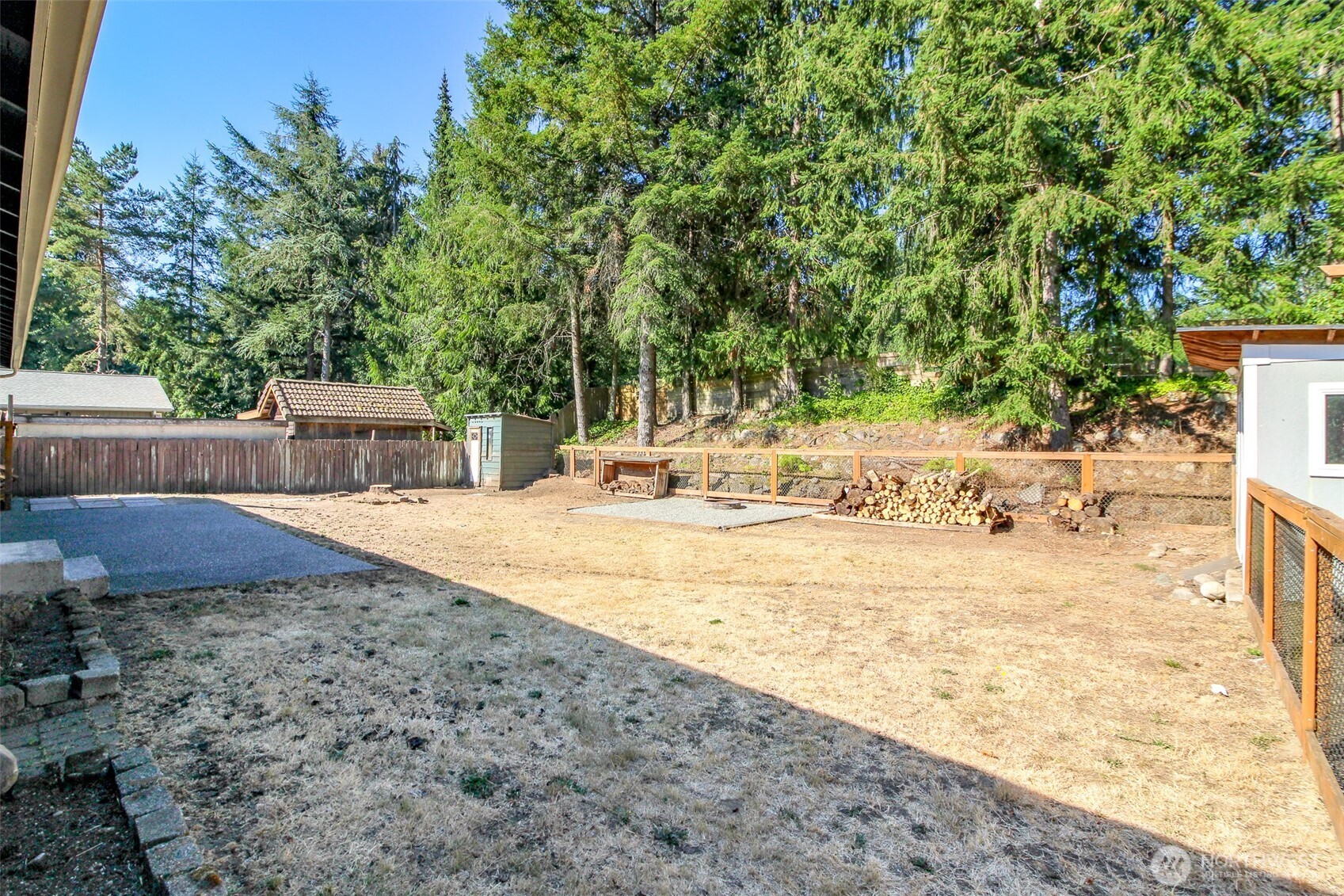 24410 Terrace Pl Property Photo 22