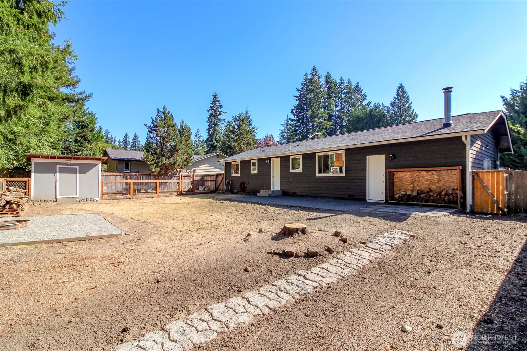 24410 Terrace Pl Property Photo 24
