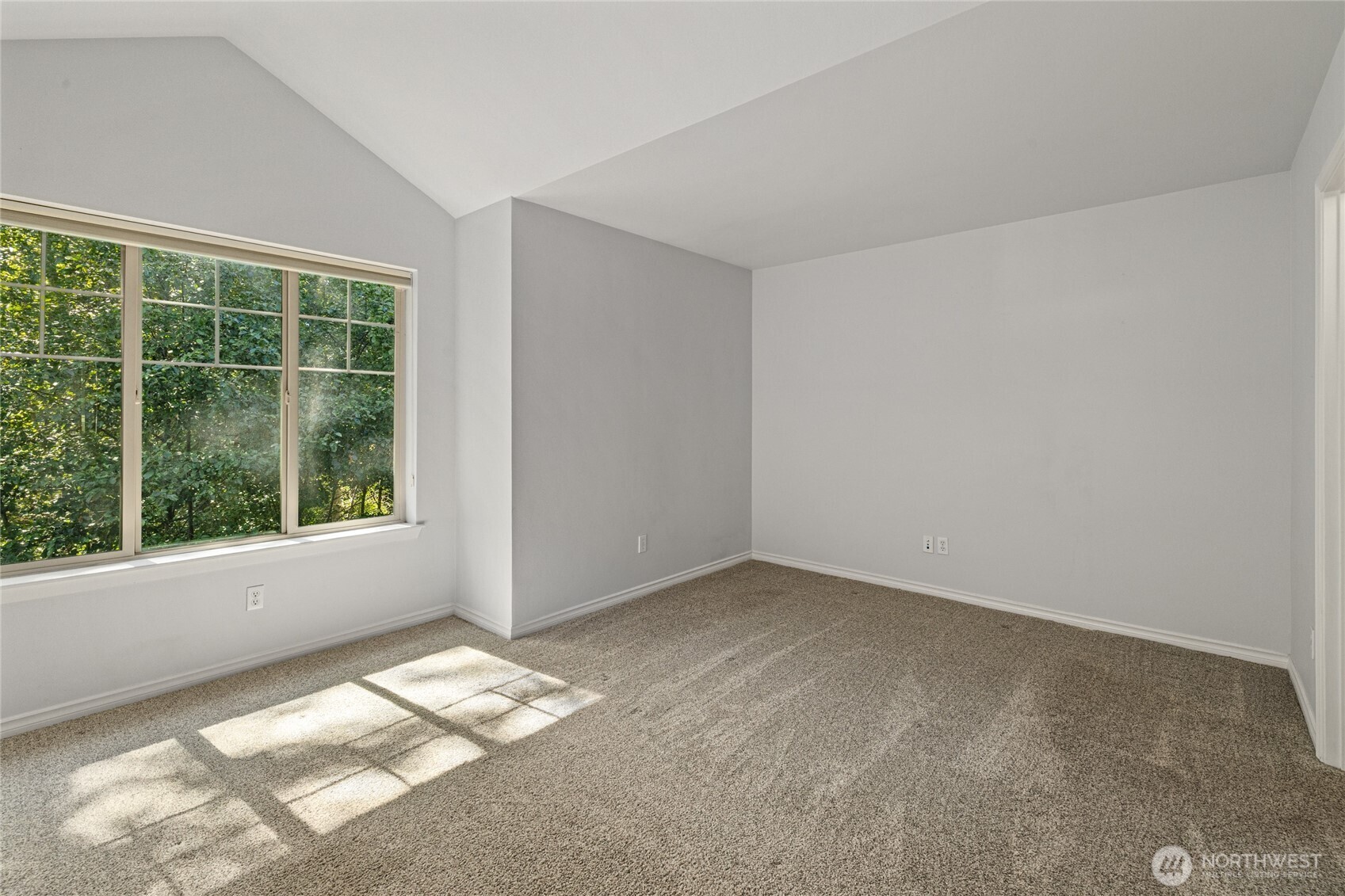 215 Sagebrook Lane Property Photo 18