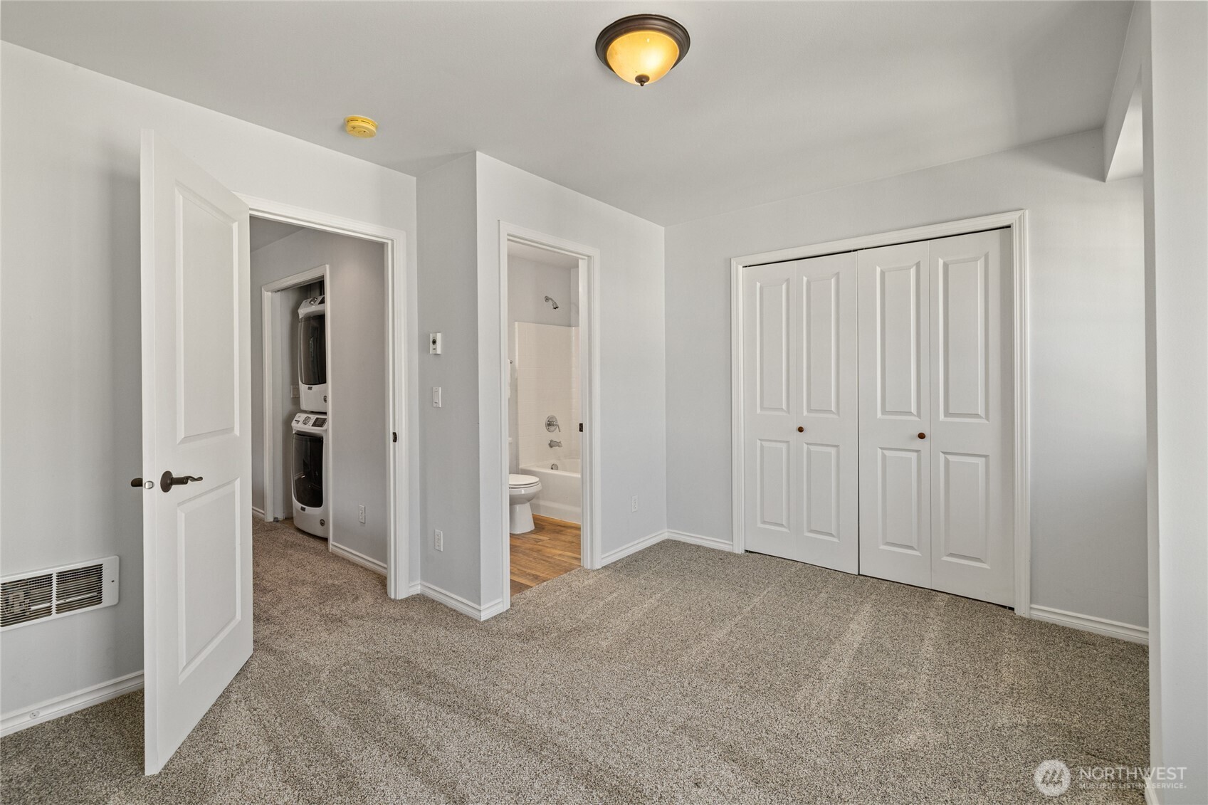 215 Sagebrook Lane Property Photo 23