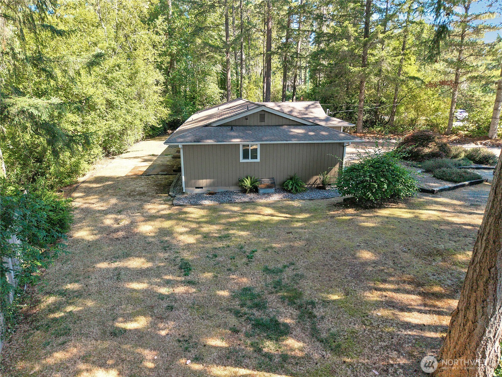6708 46th Avenue A&b Property Photo 7